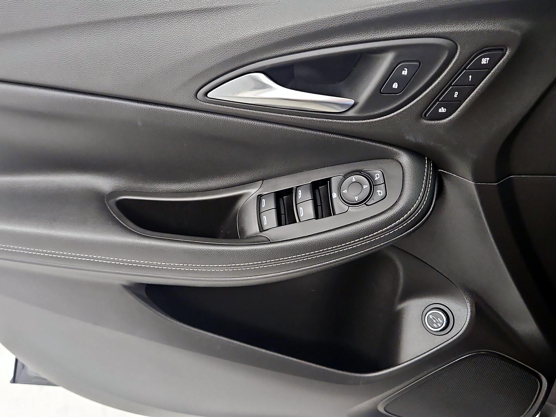 Thumbnail: 2021 Buick Encore GX - 12