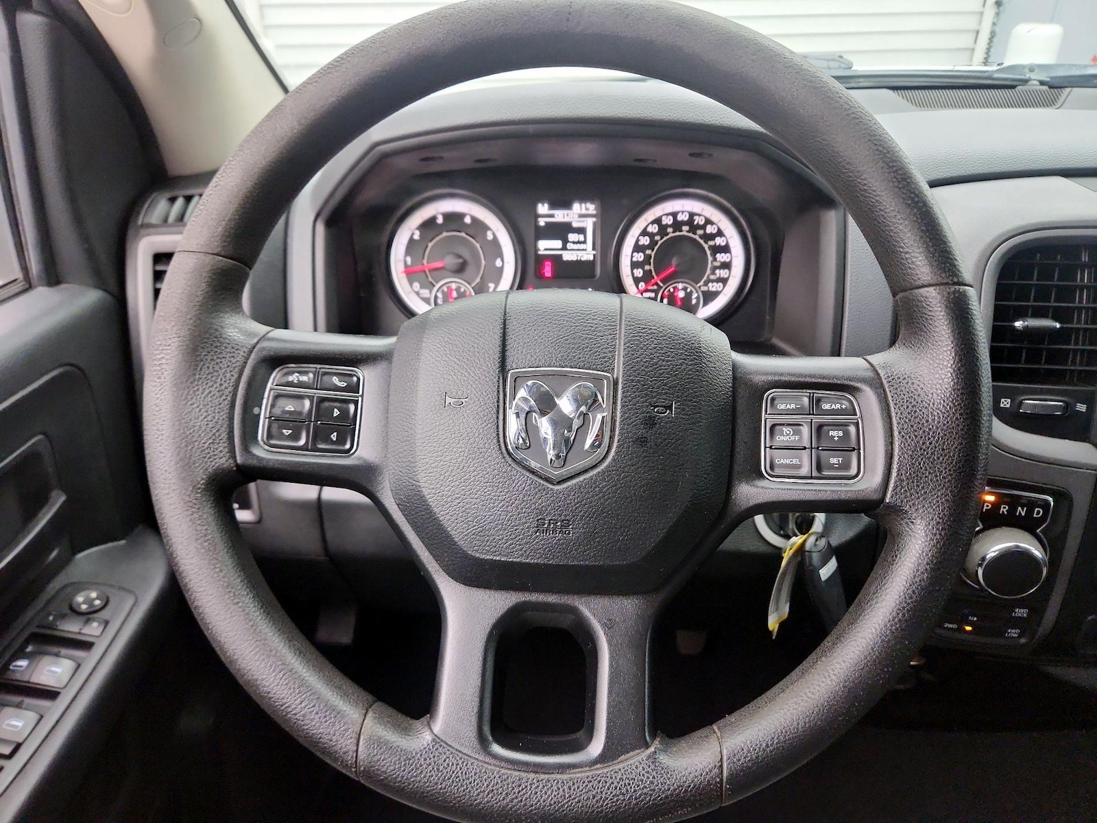 2017 RAM Ram 1500 Pickup Express - Photo 11