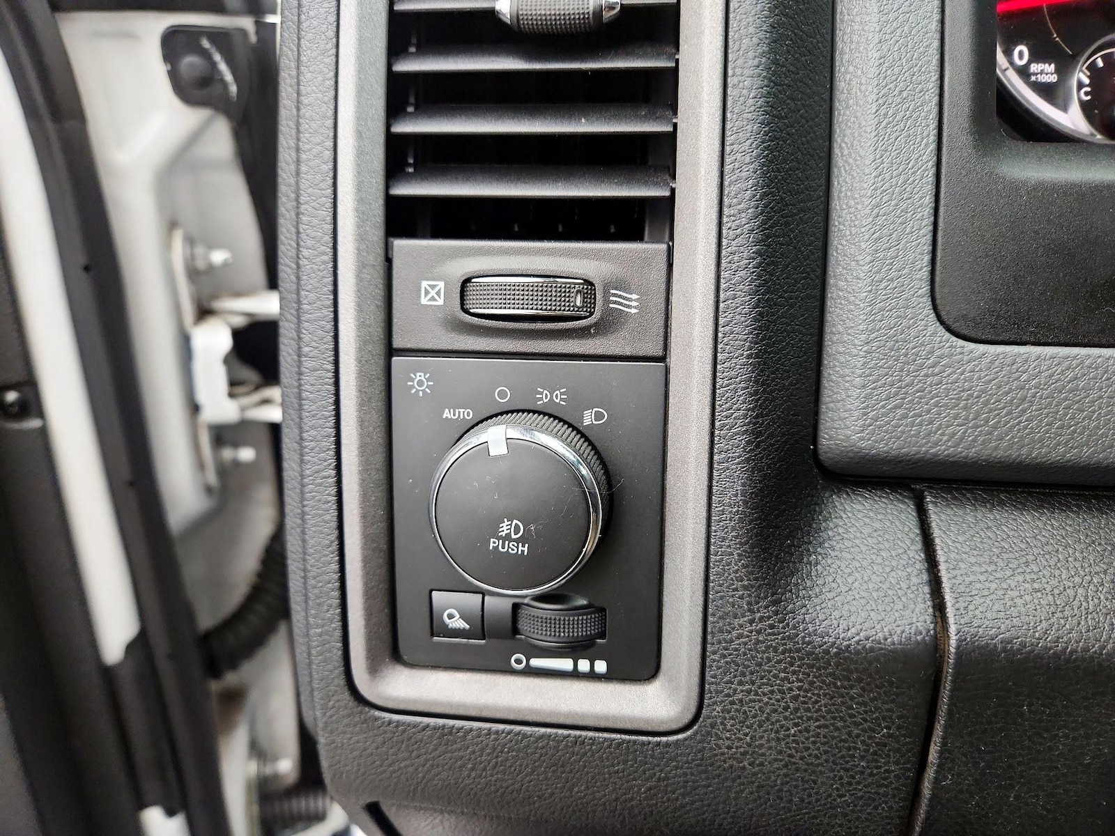 2017 RAM Ram 1500 Pickup Express - Photo 14