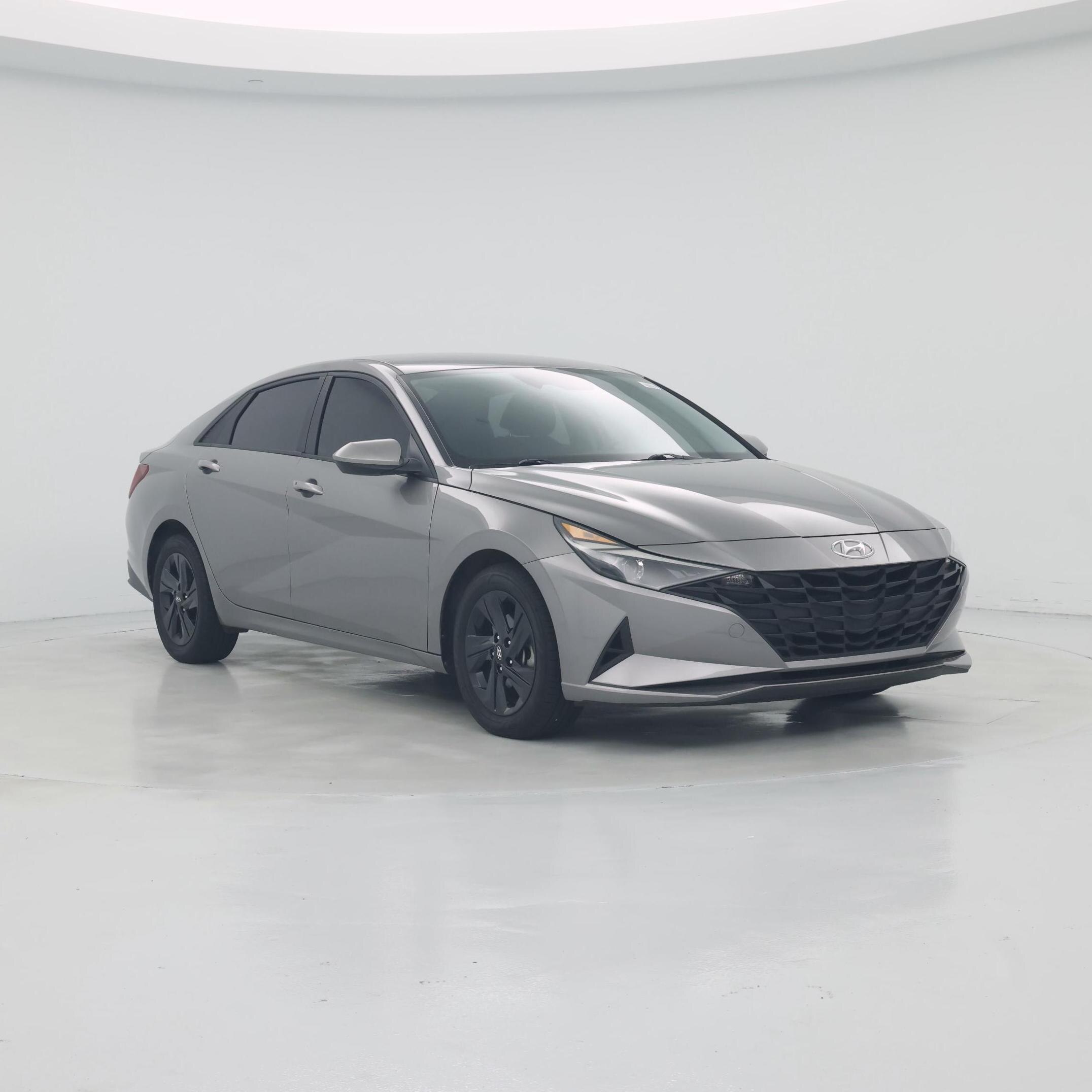 Silver 2023 Hyundai Elantra Sedan Front-Wheel Drive Automatic