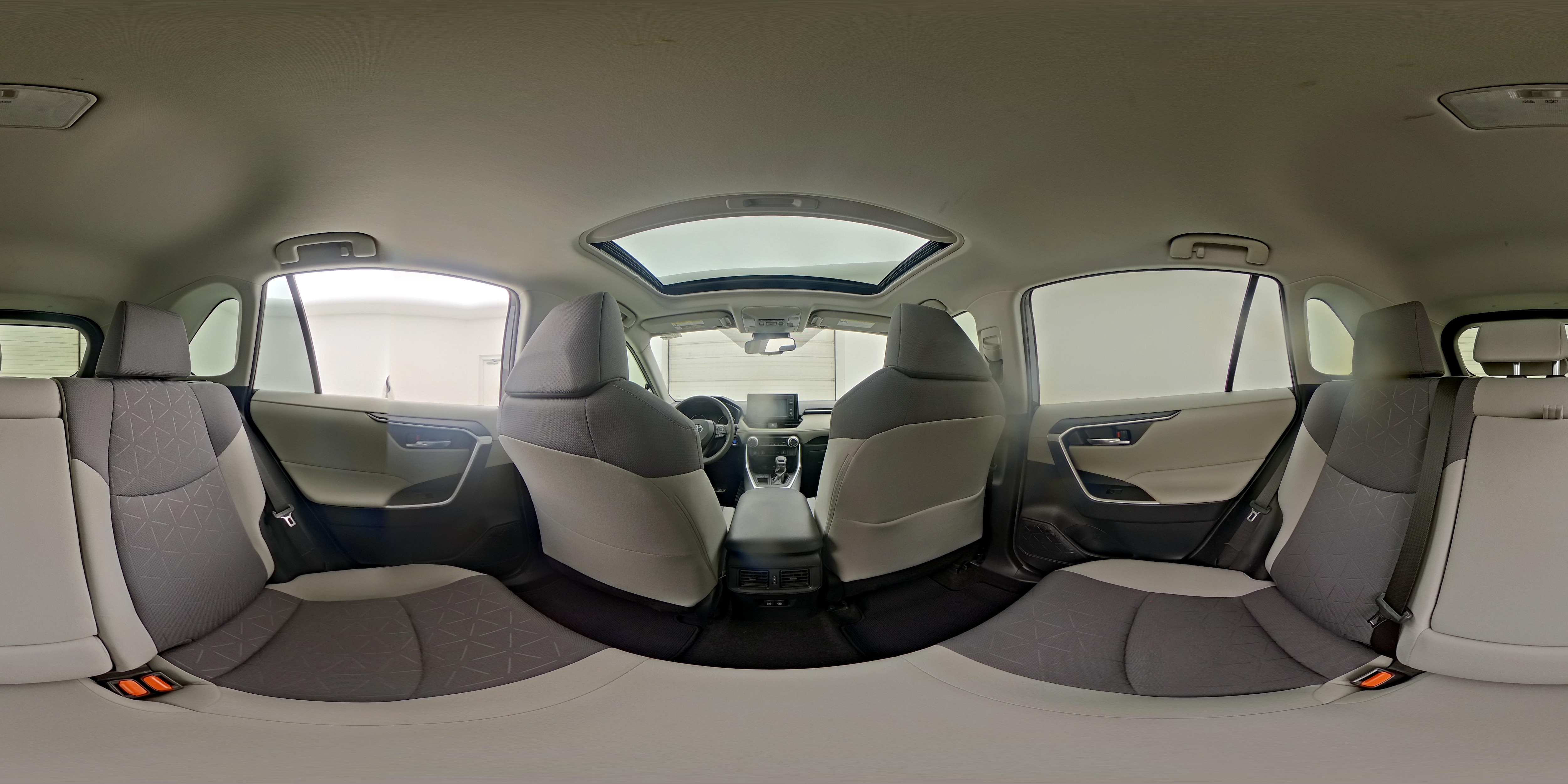 2019 Toyota RAV4 XLE - Photo 26