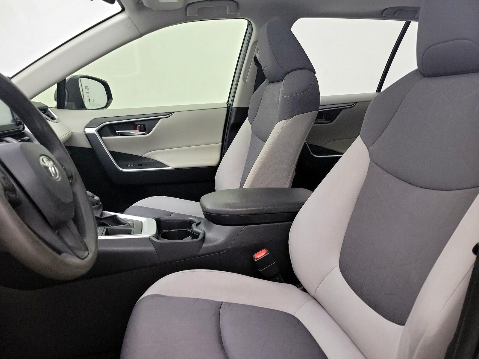 2019 Toyota RAV4 XLE - Photo 12