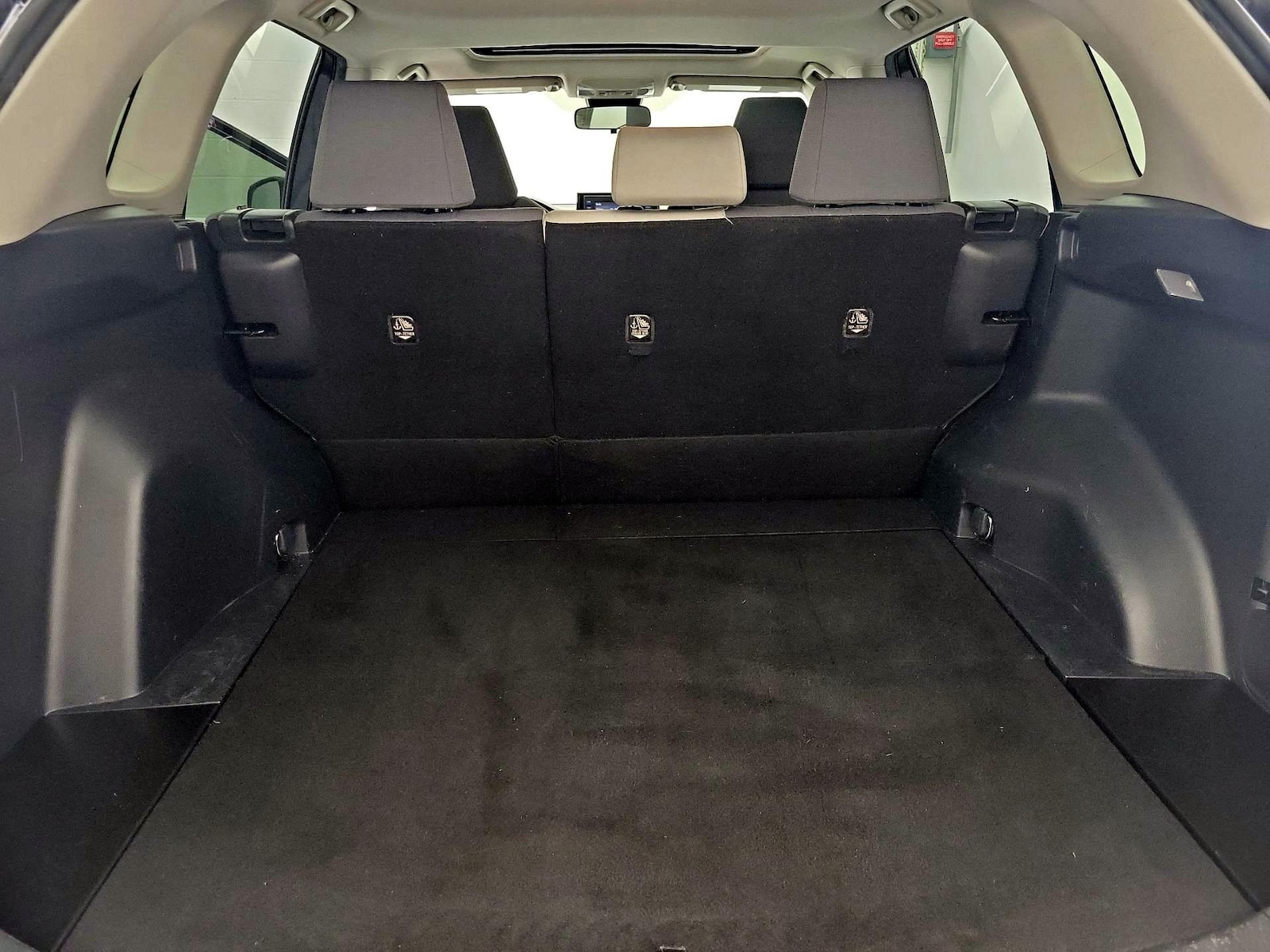 2019 Toyota RAV4 XLE - Photo 22