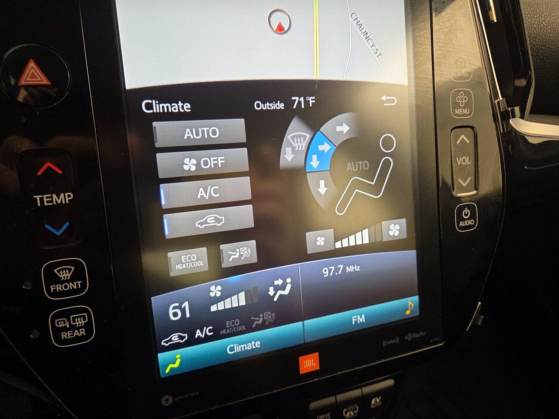 Thumbnail: 2019 Toyota Prius Prime - 17