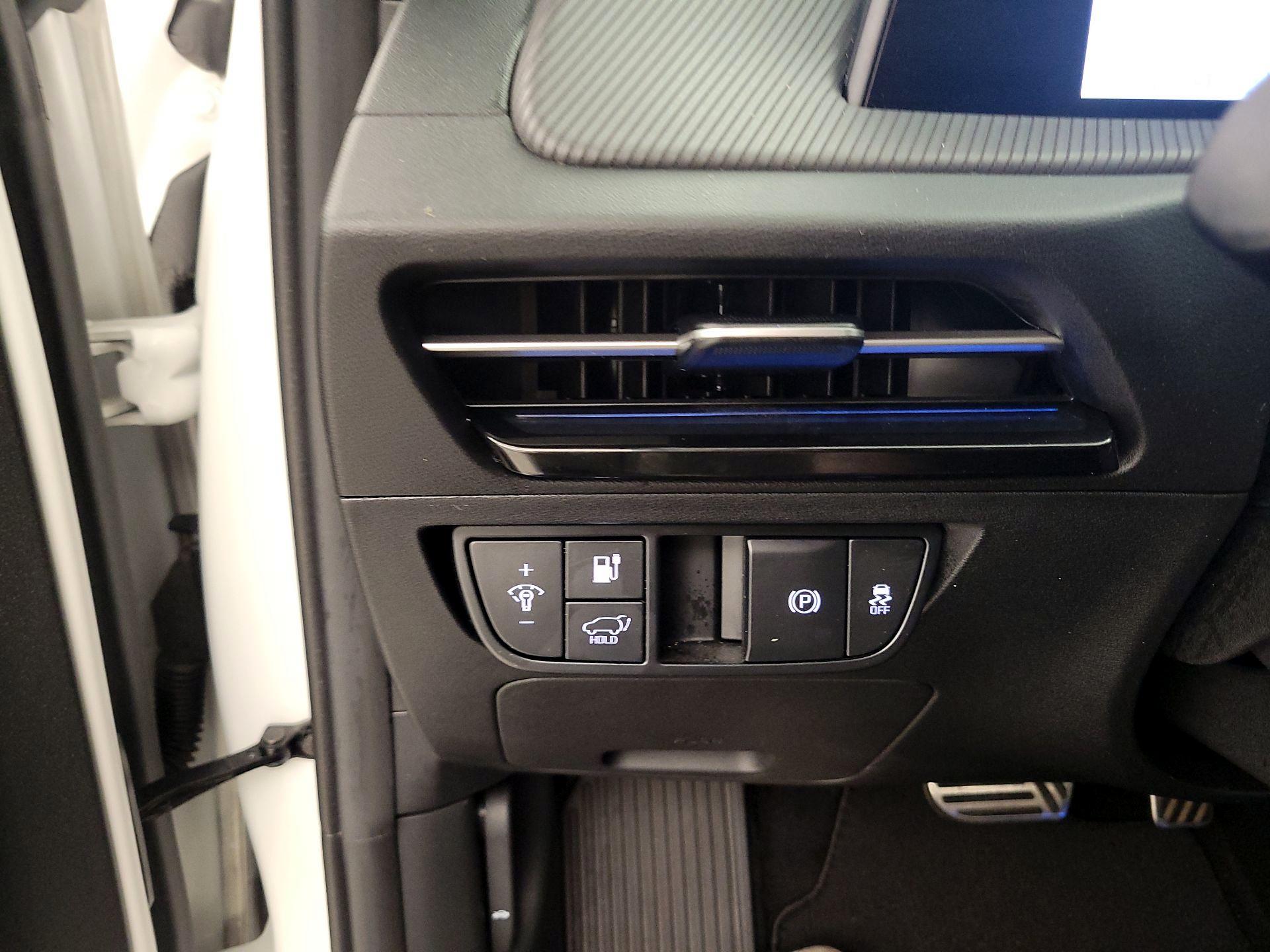 Thumbnail: 2024 Kia EV6 - 13
