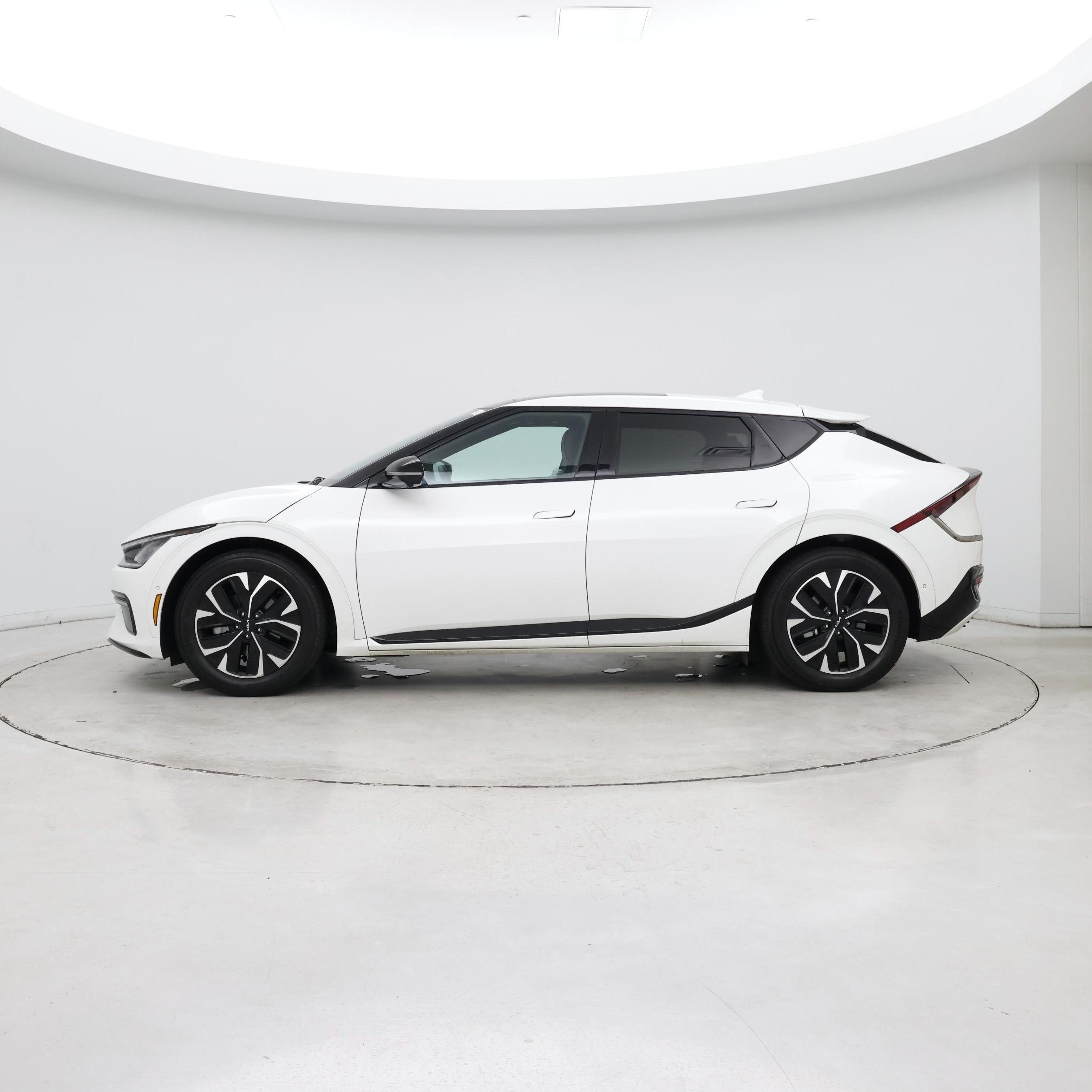 Thumbnail: 2024 Kia EV6 - 6