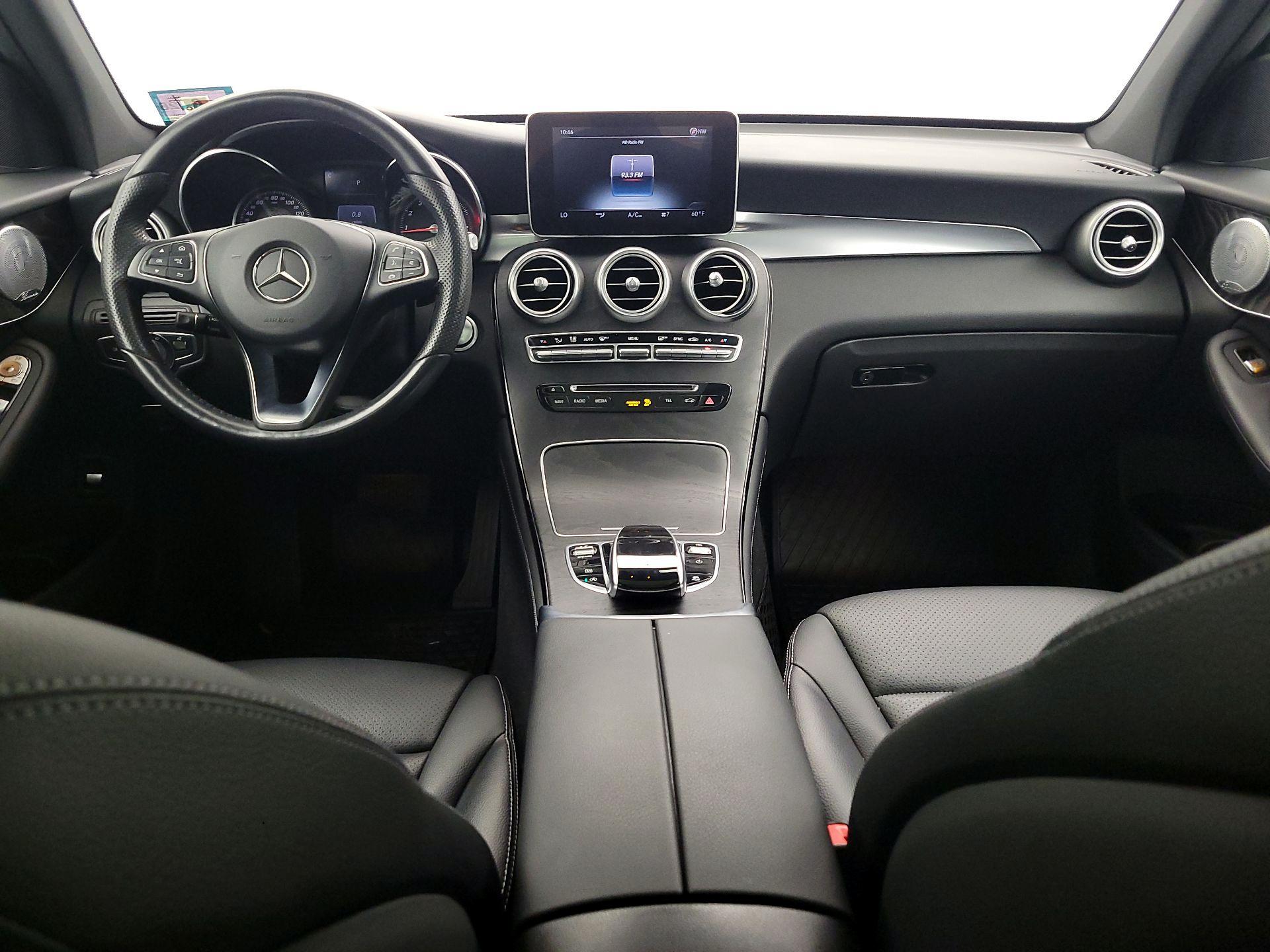 Thumbnail: 2017 Mercedes-Benz GLC - 9
