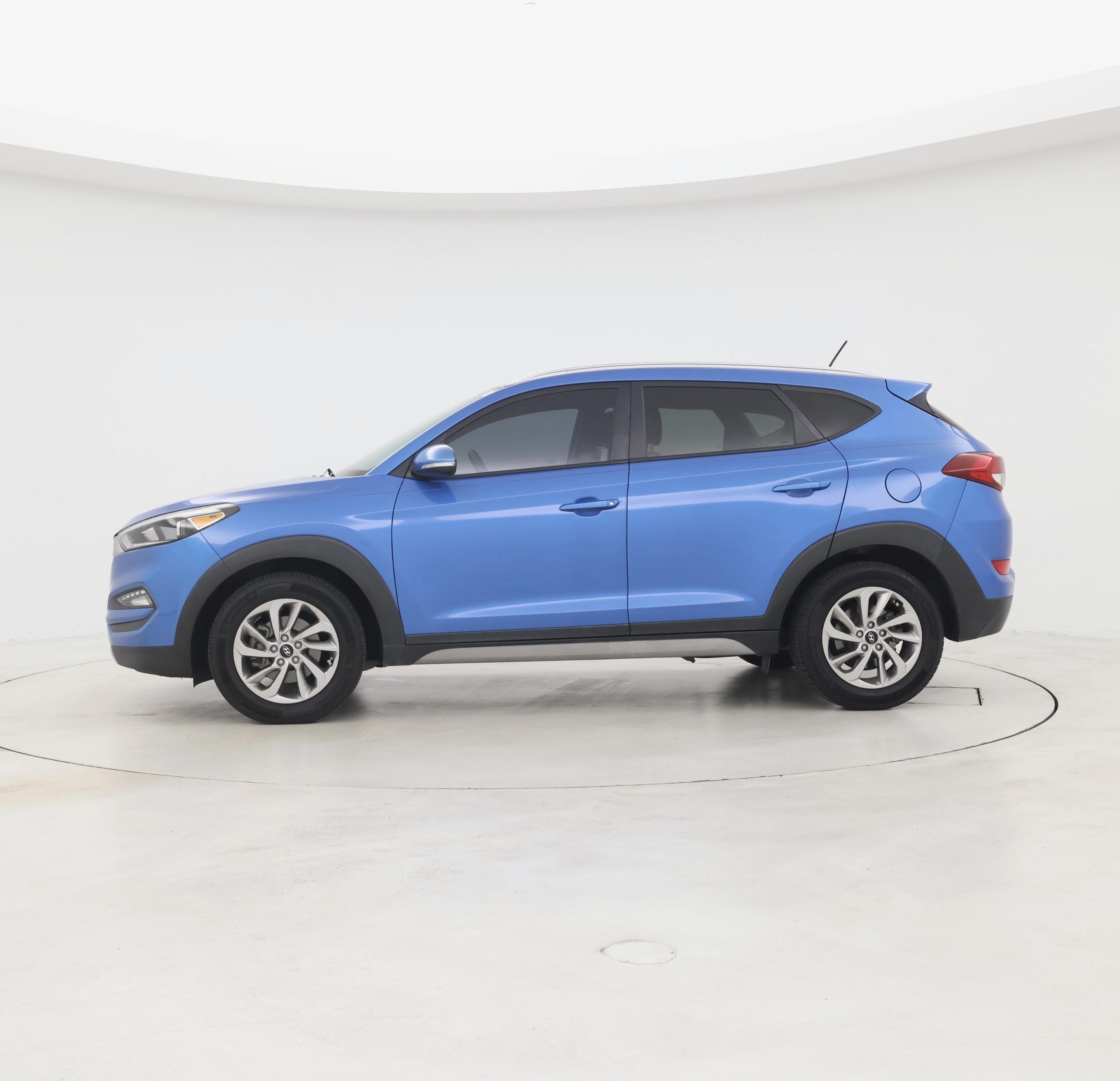 Thumbnail: 2017 Hyundai Tucson - 3