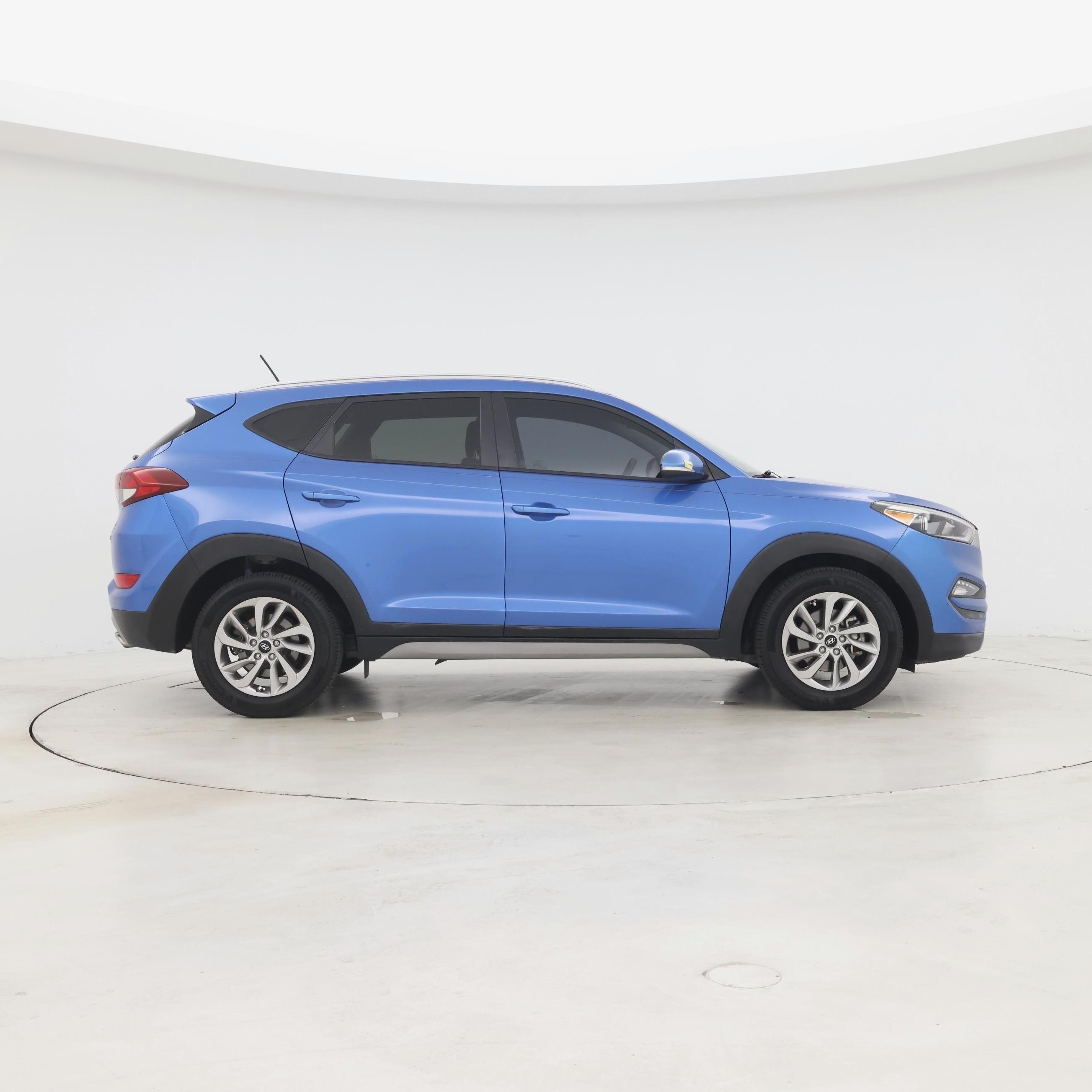 Thumbnail: 2017 Hyundai Tucson - 7
