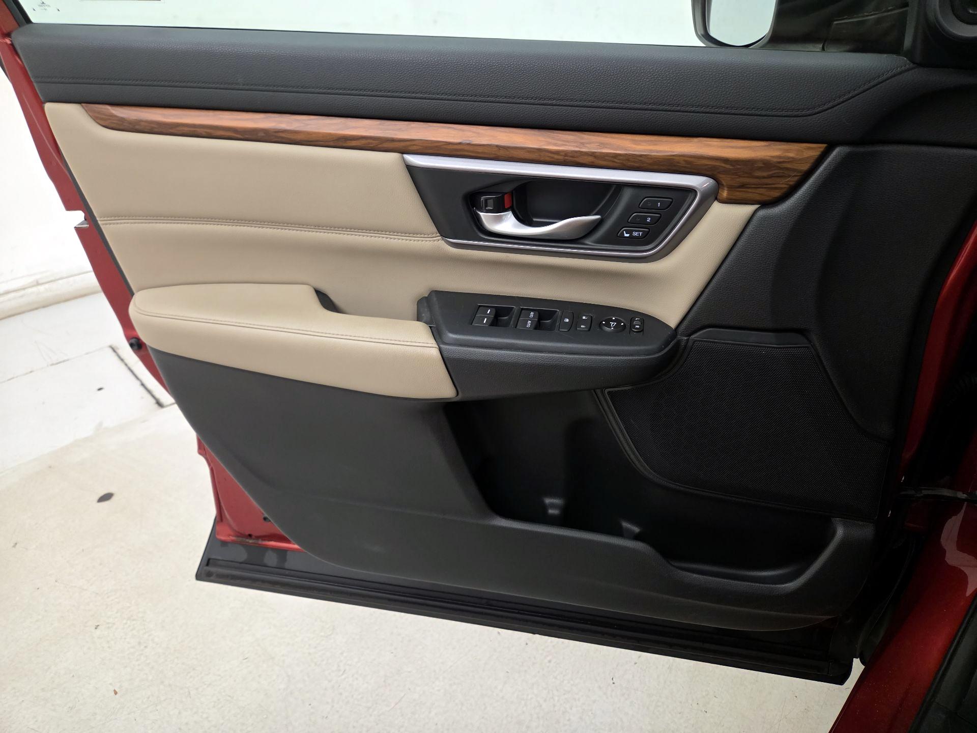 Thumbnail: 2017 Honda CR-V - 12