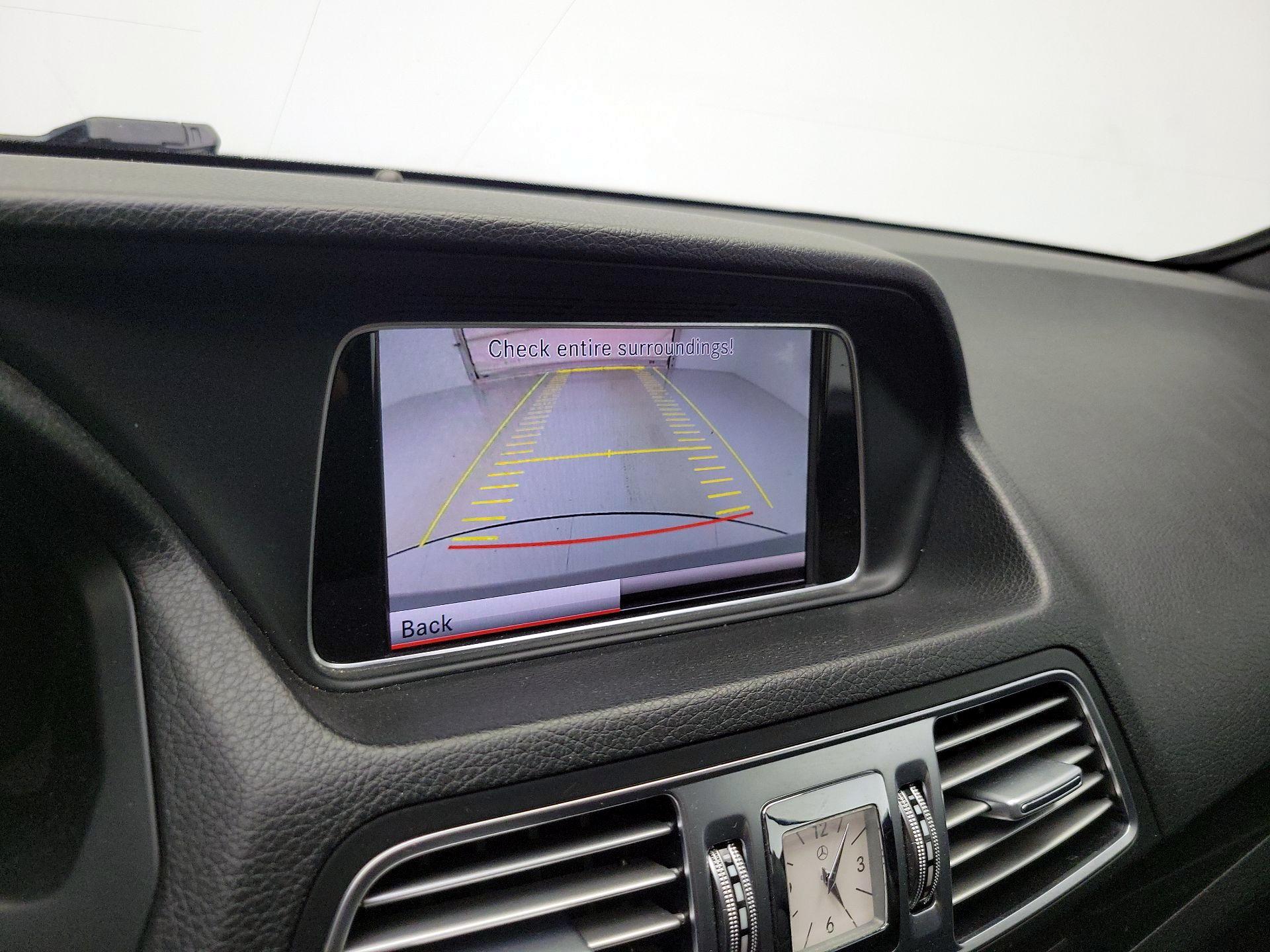 Thumbnail: 2015 Mercedes-Benz E-Class - 15