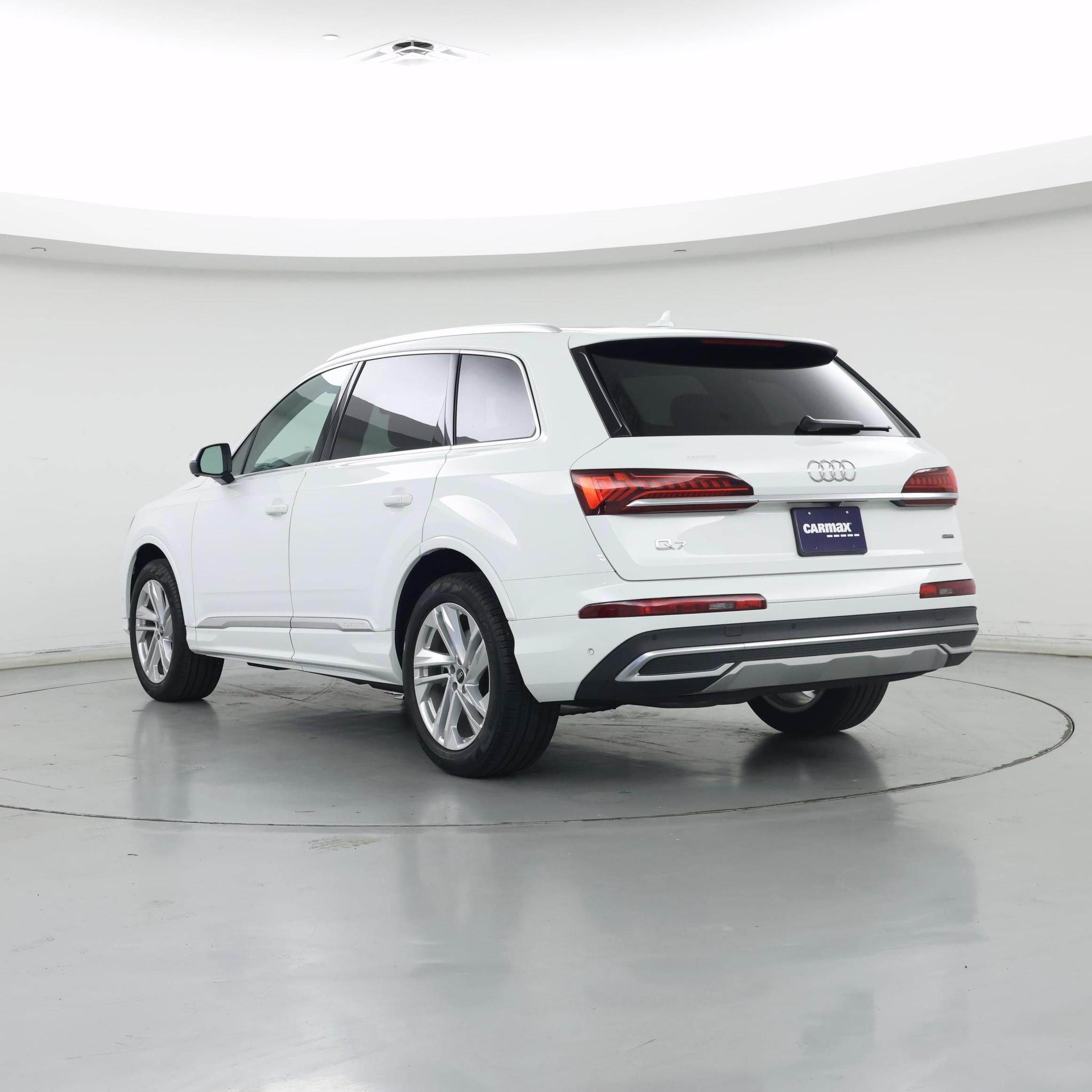 Thumbnail: 2022 Audi Q7 - 2