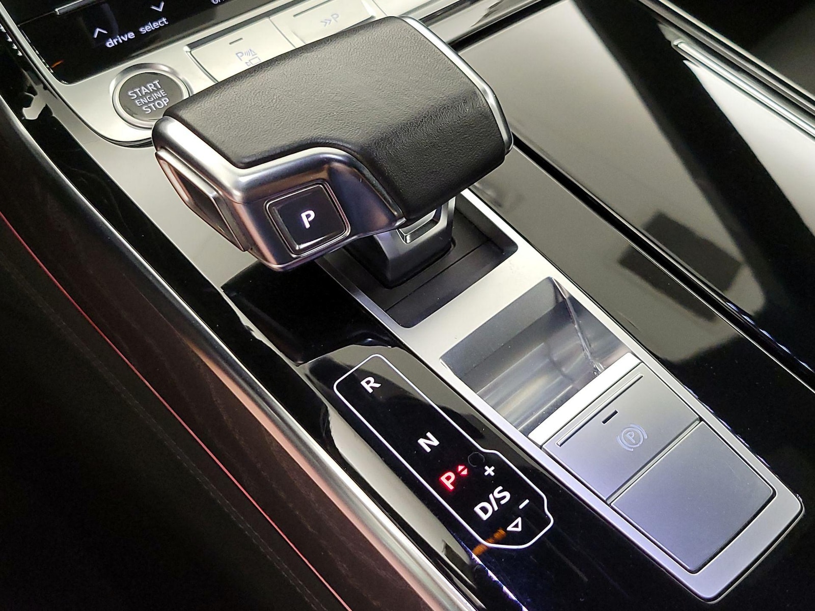 2023 Audi A8 Base - Photo 19