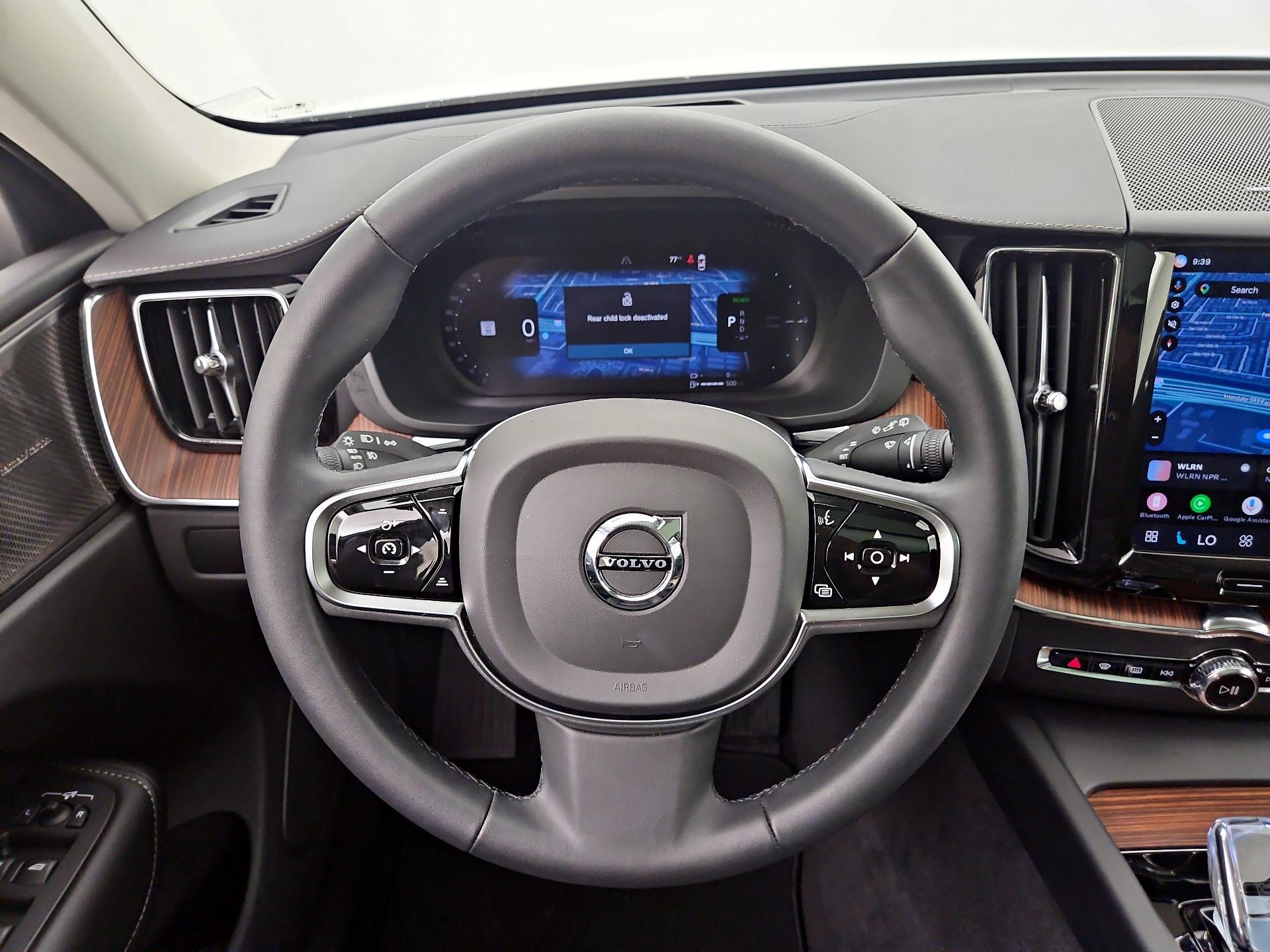 Thumbnail: 2024 Volvo XC60 - 10