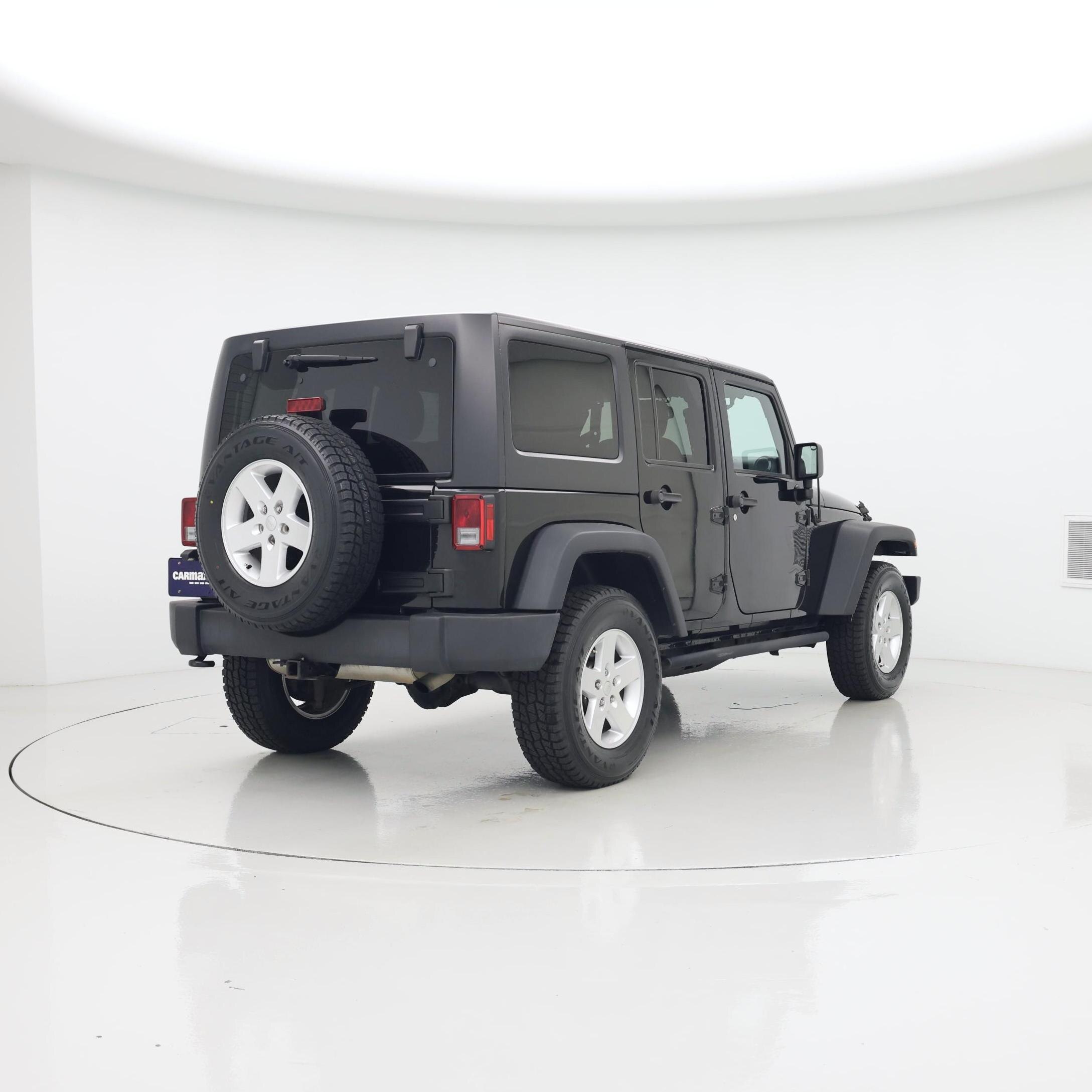 Thumbnail: 2016 Jeep Wrangler - 8