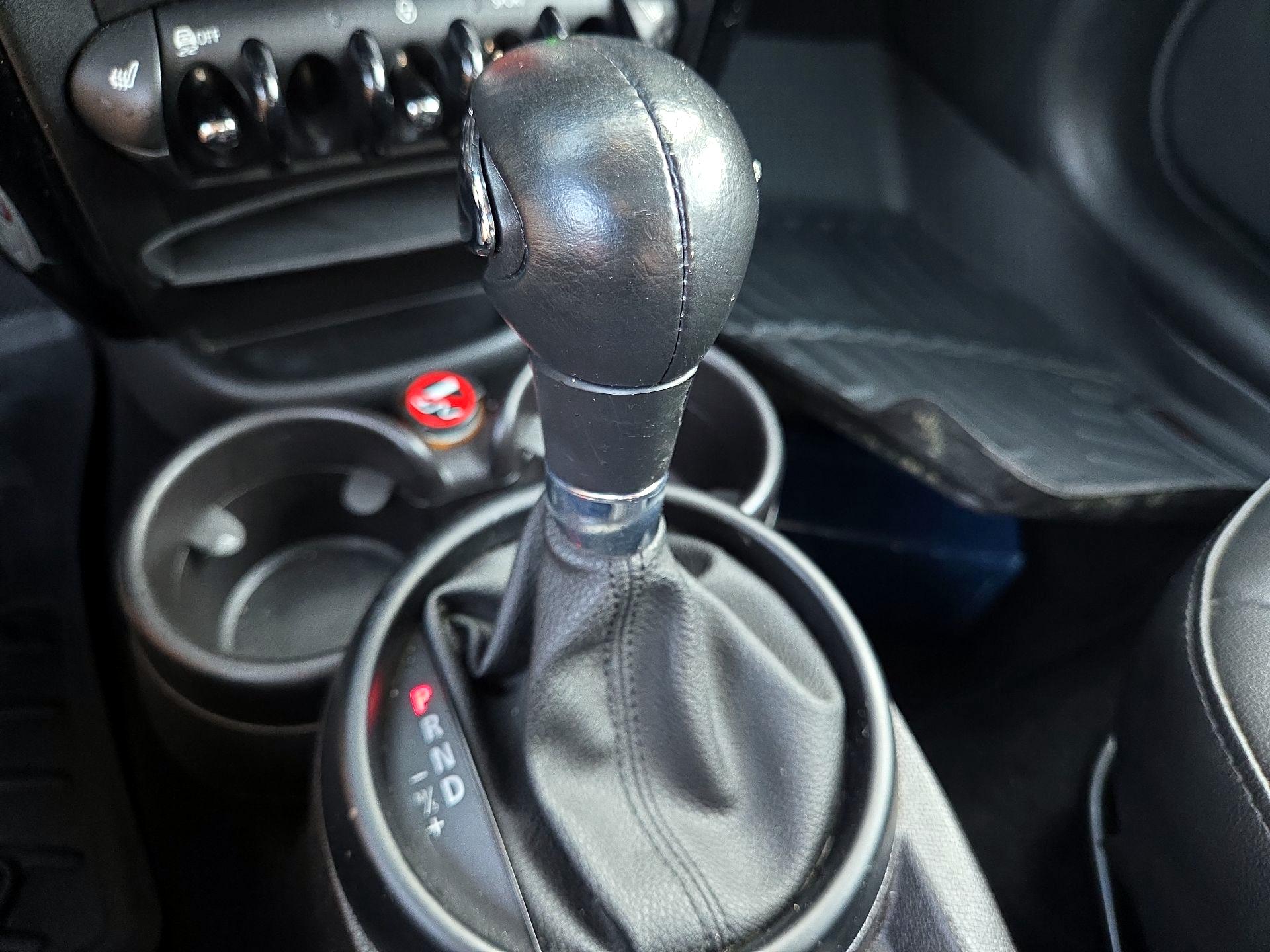 Thumbnail: 2015 MINI Cooper Countryman - 15