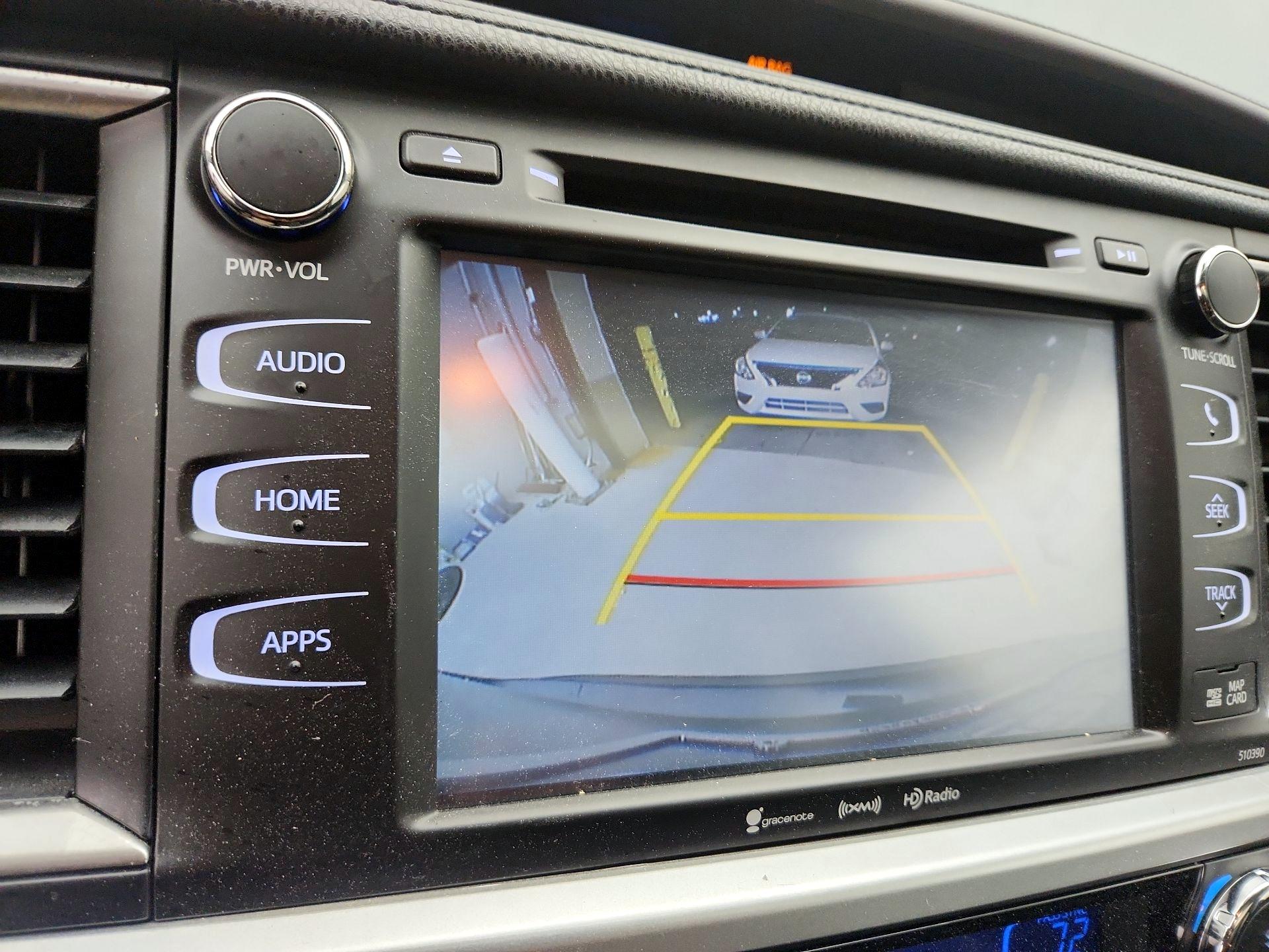 Thumbnail: 2015 Toyota Highlander - 14