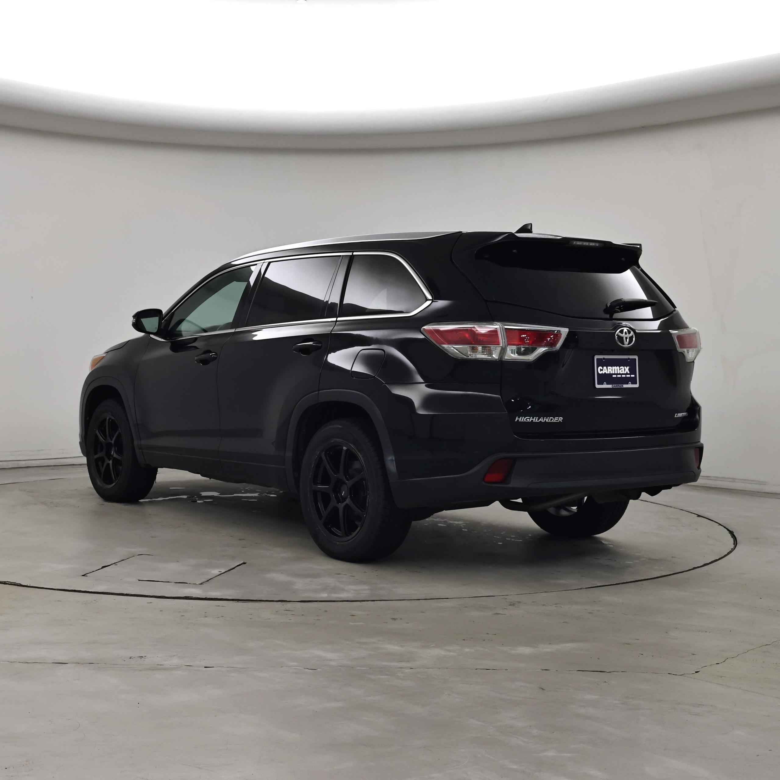 Thumbnail: 2015 Toyota Highlander - 2