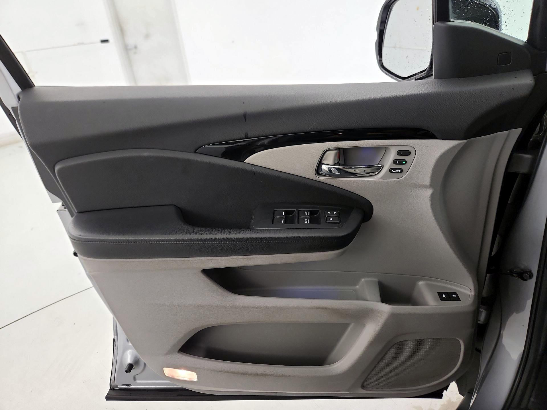 Thumbnail: 2021 Honda Pilot - 12