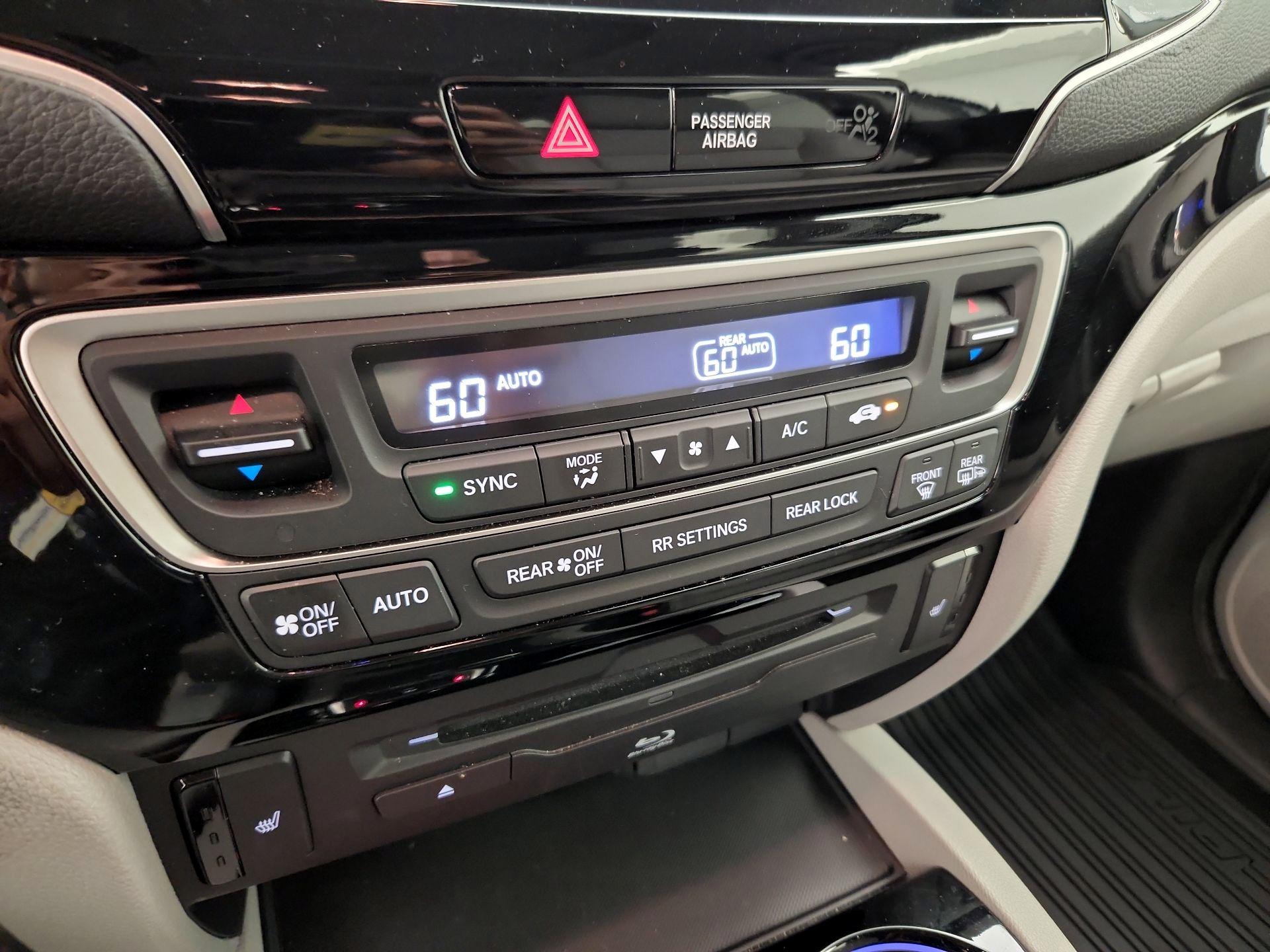 Thumbnail: 2021 Honda Pilot - 16