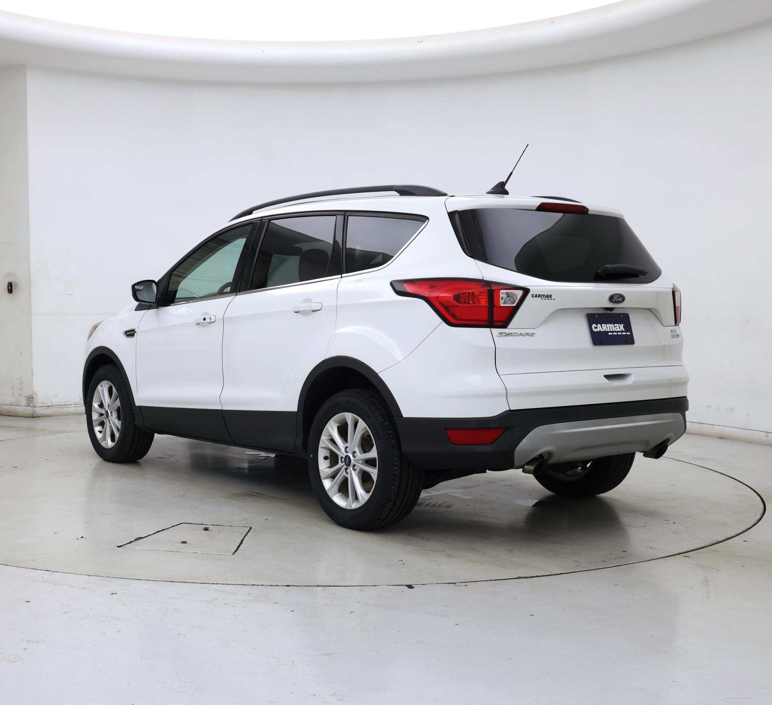 Thumbnail: 2019 Ford Escape - 2