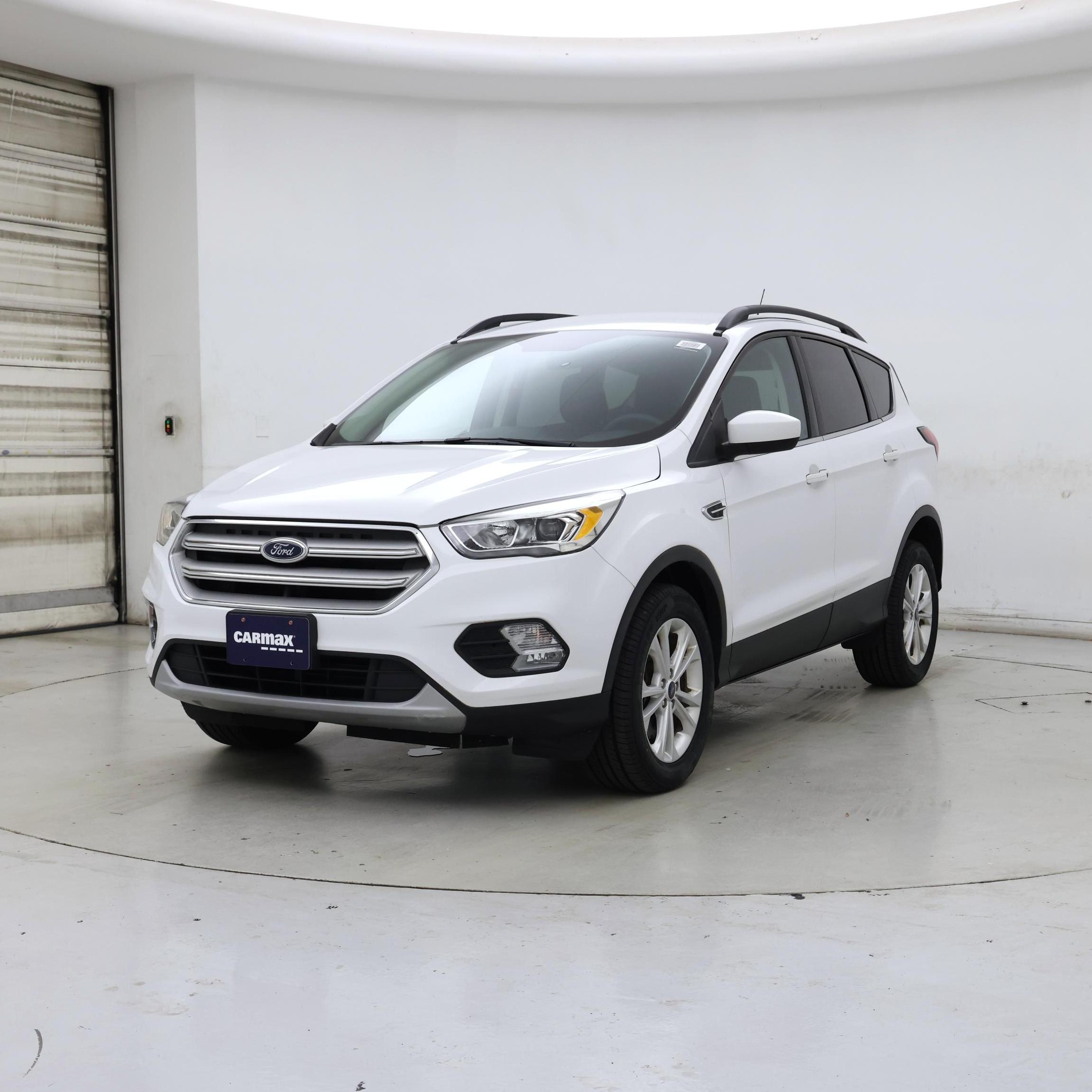 Thumbnail: 2019 Ford Escape - 4