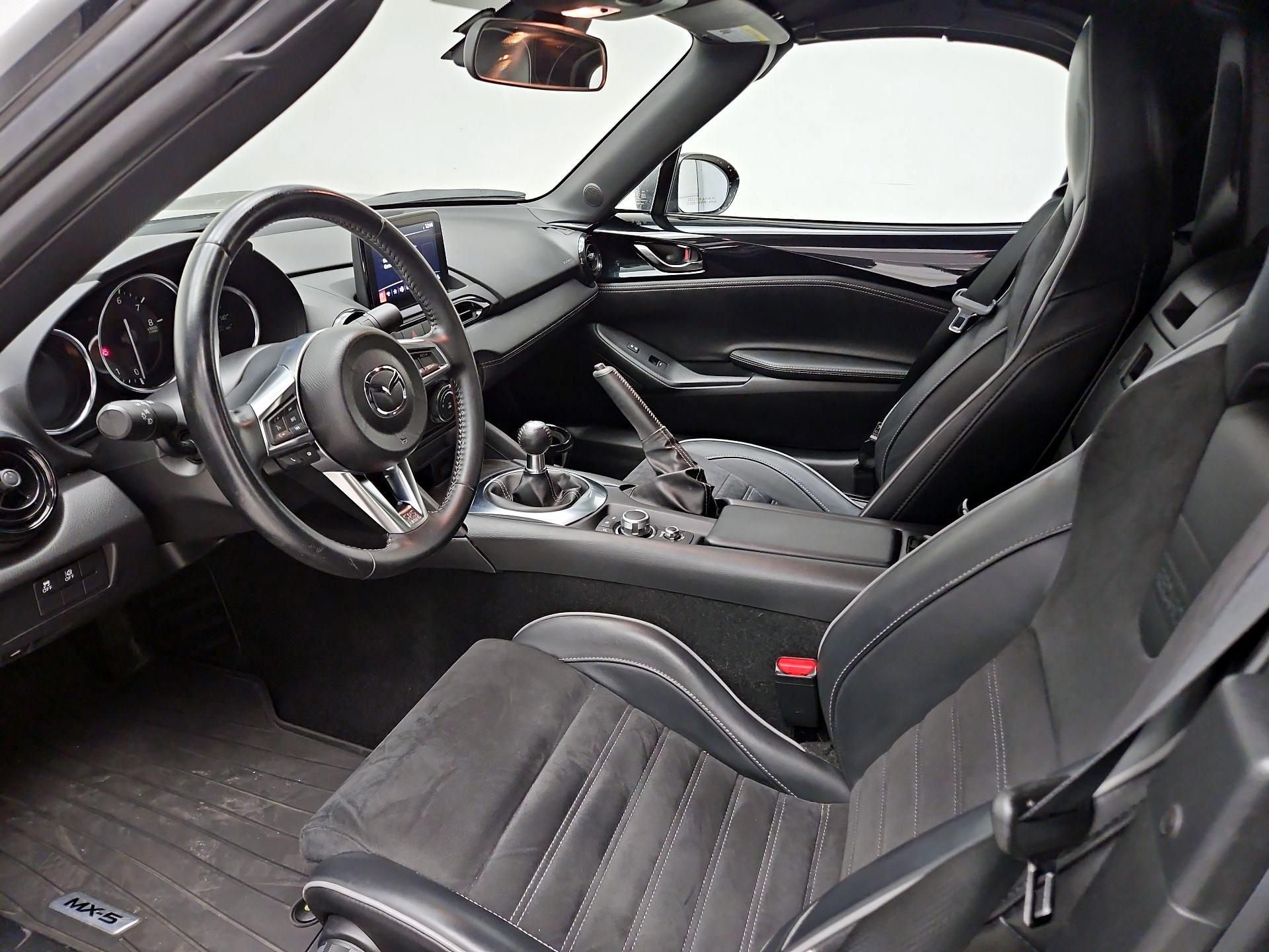 Thumbnail: 2020 Mazda MX-5 Miata - 11