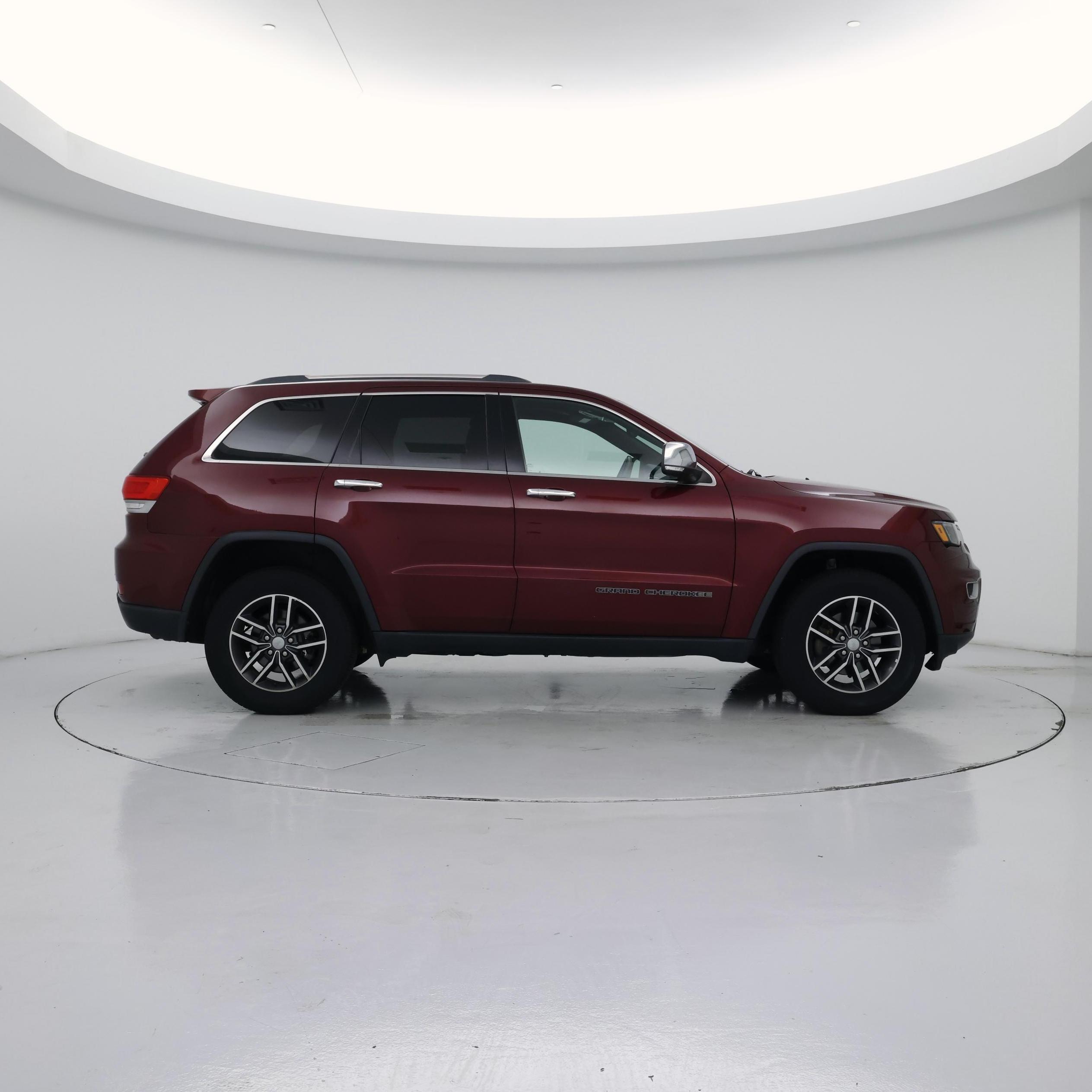 Thumbnail: 2017 Jeep Grand Cherokee - 7