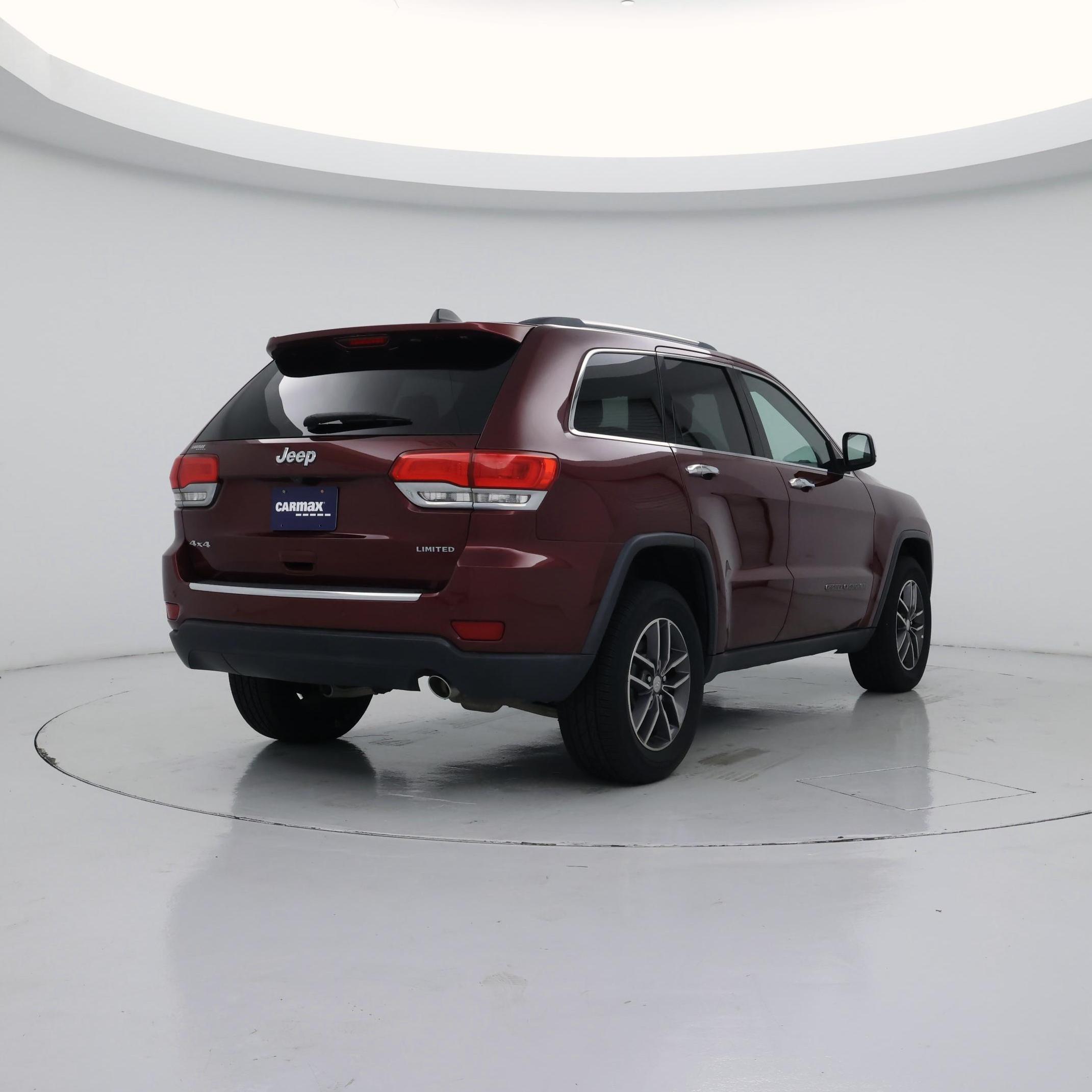 Thumbnail: 2017 Jeep Grand Cherokee - 8