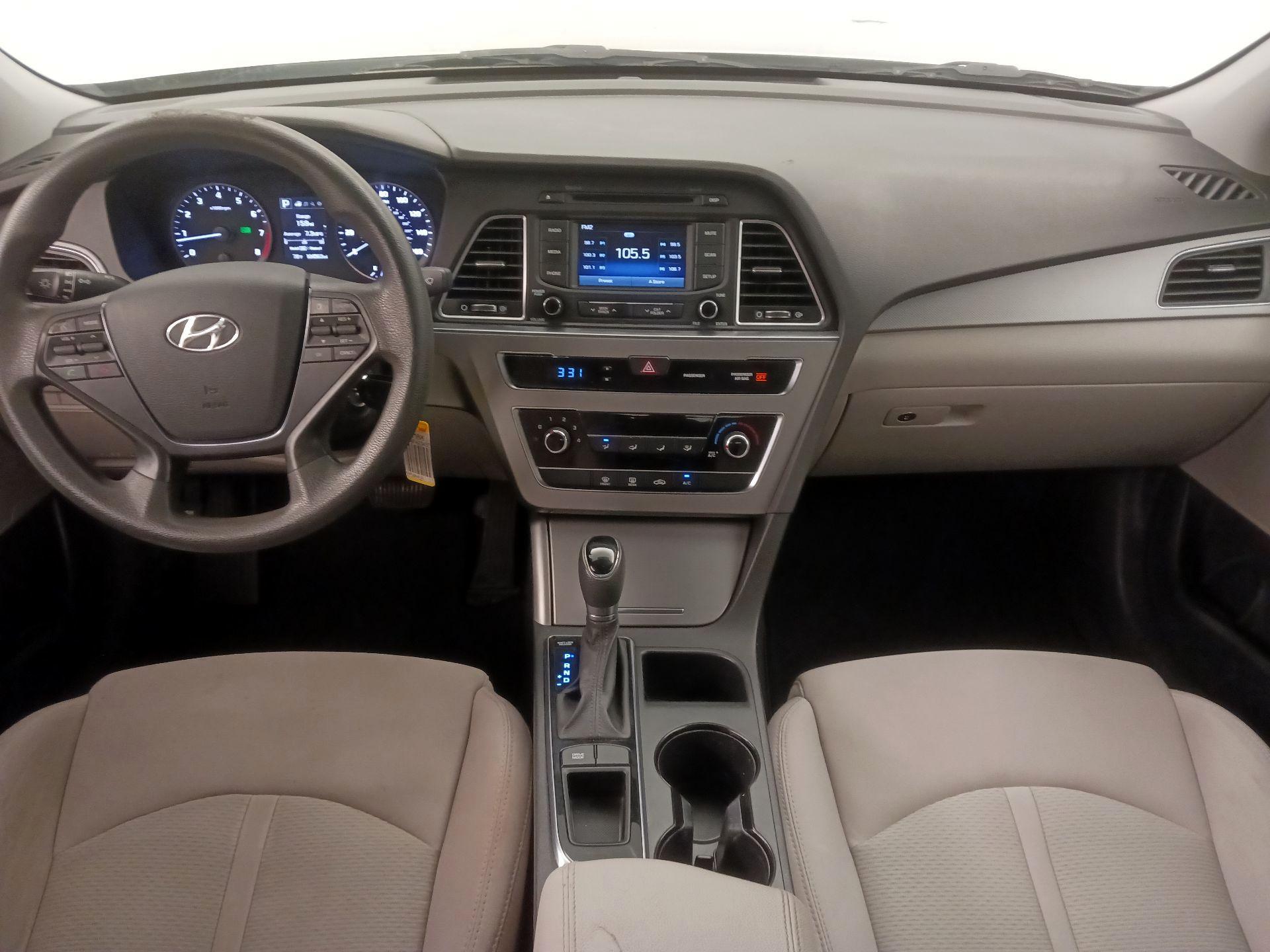 Thumbnail: 2015 Hyundai Sonata - 9