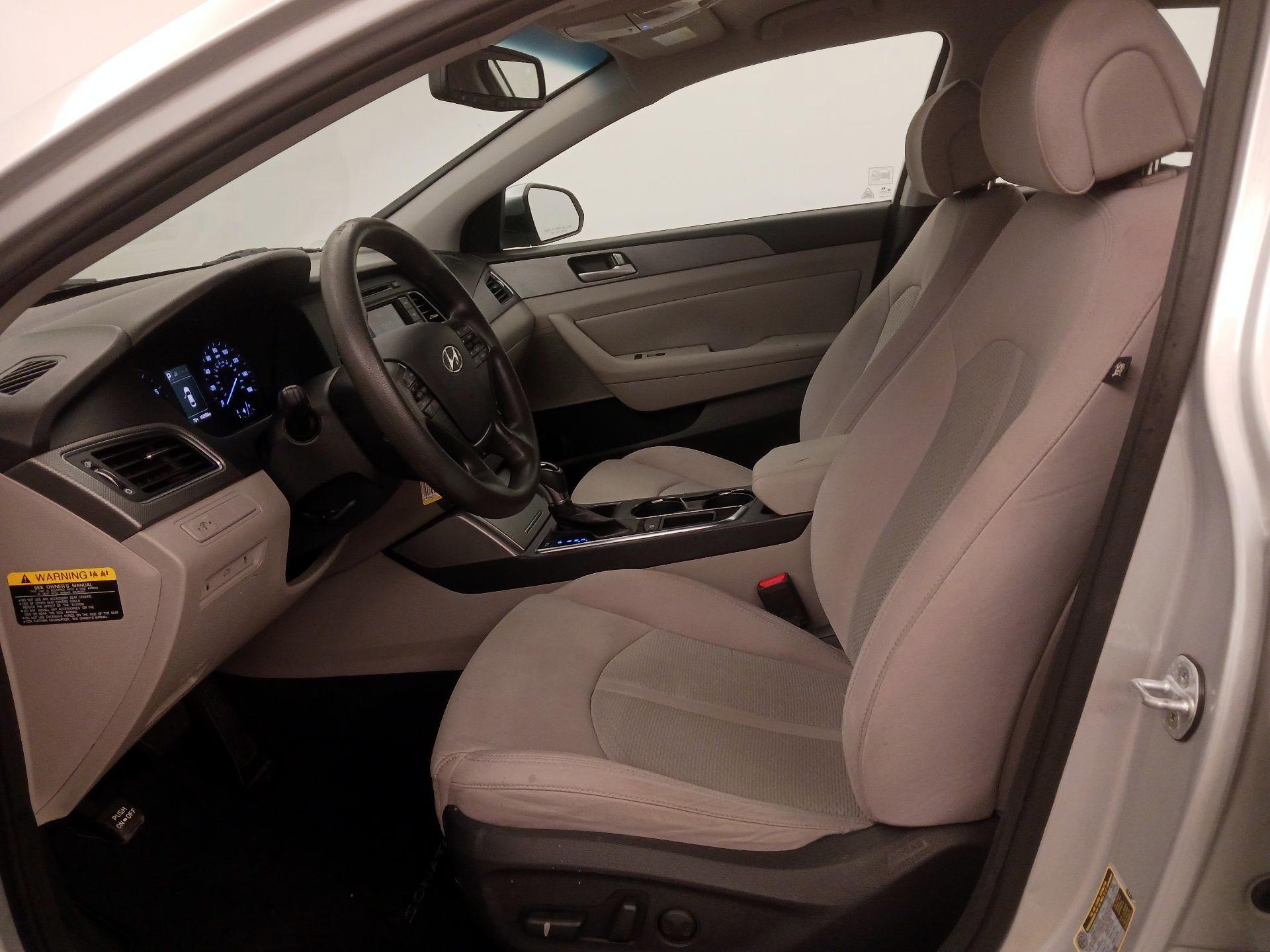 Thumbnail: 2015 Hyundai Sonata - 11