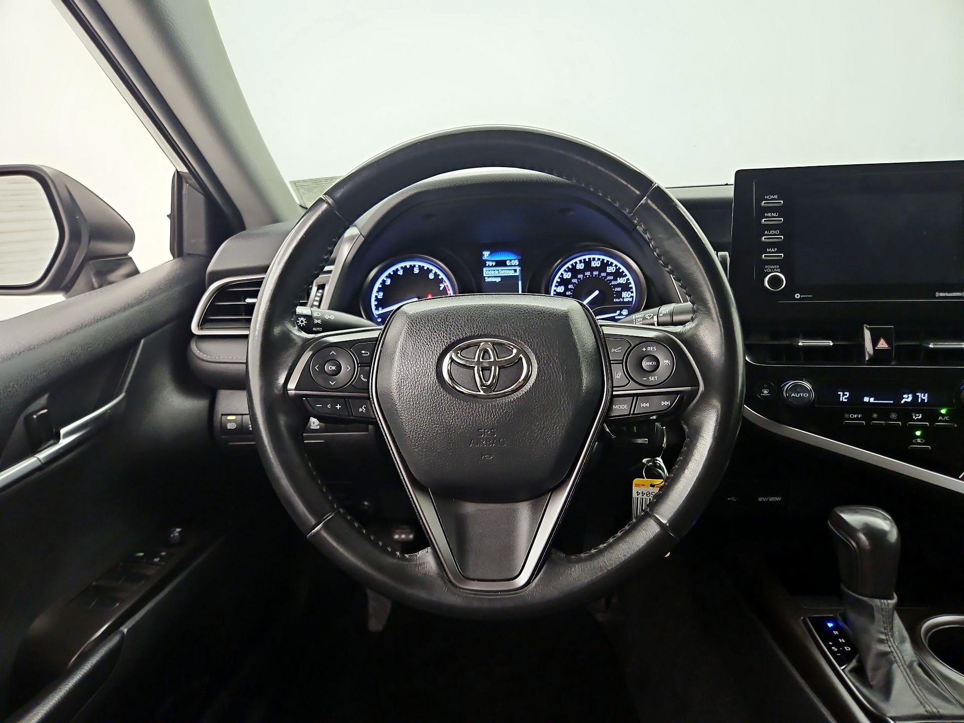 Thumbnail: 2023 Toyota Camry - 10