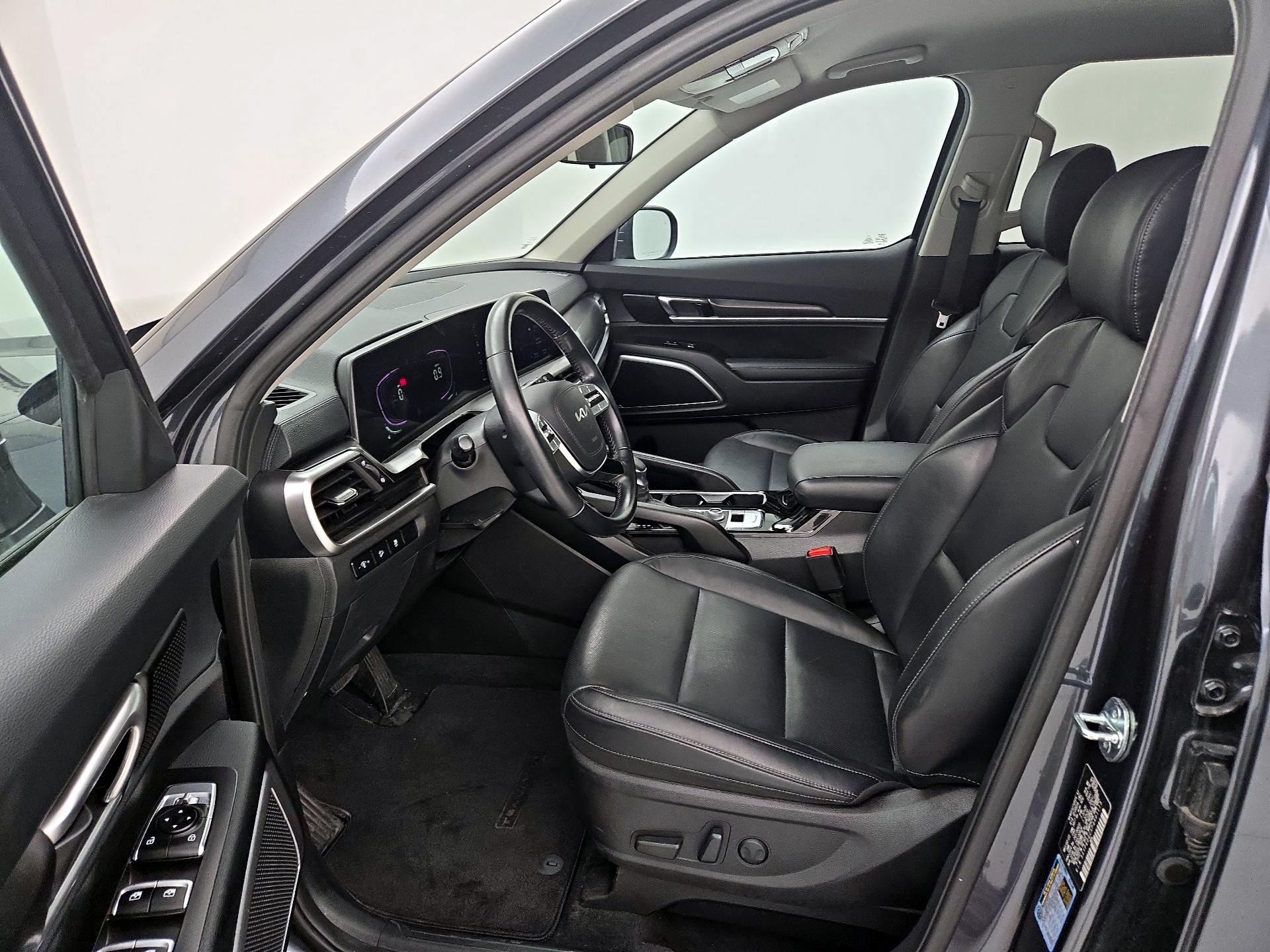 Thumbnail: 2023 Kia Telluride - 11