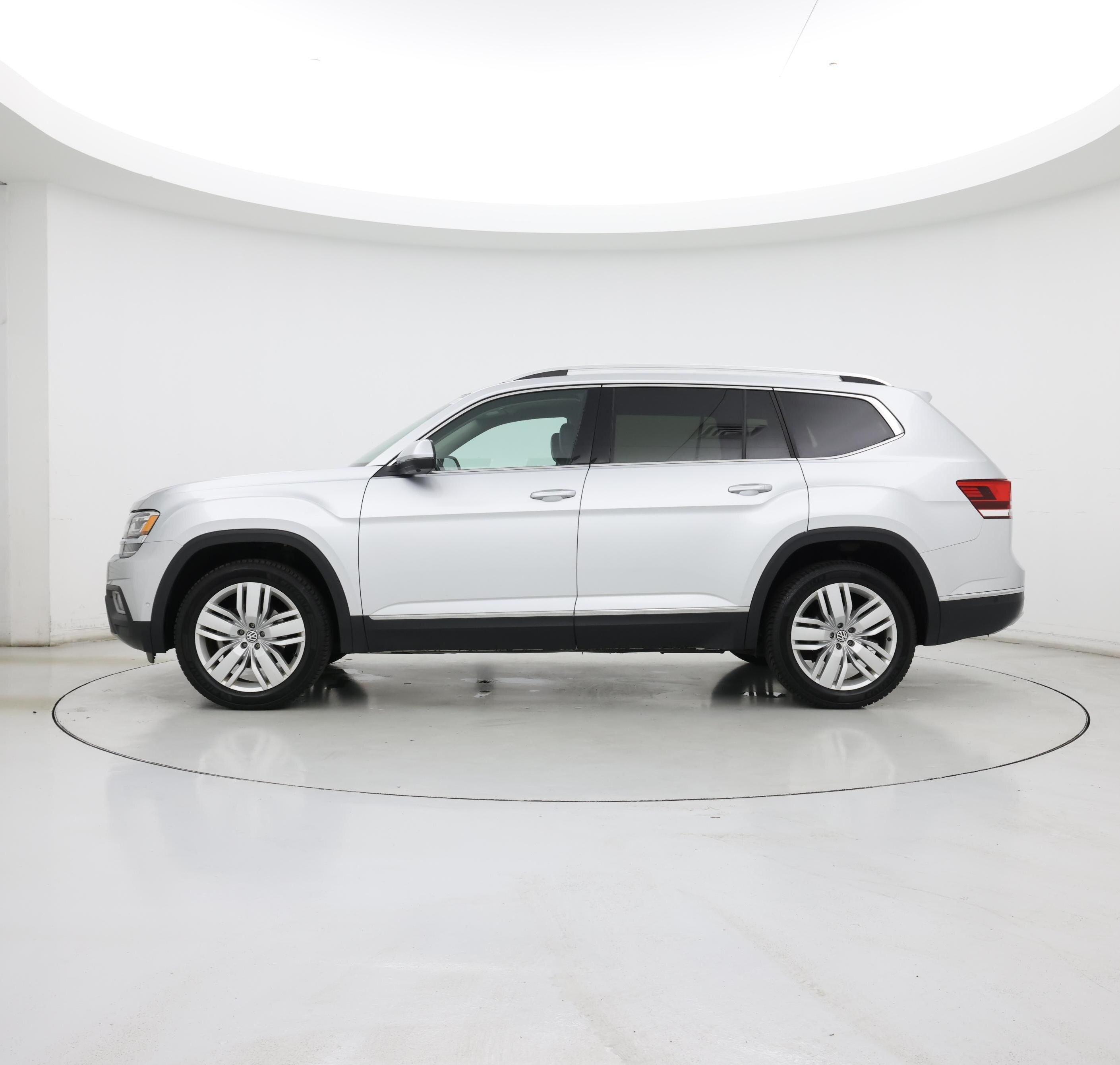 Thumbnail: 2018 Volkswagen Atlas - 3