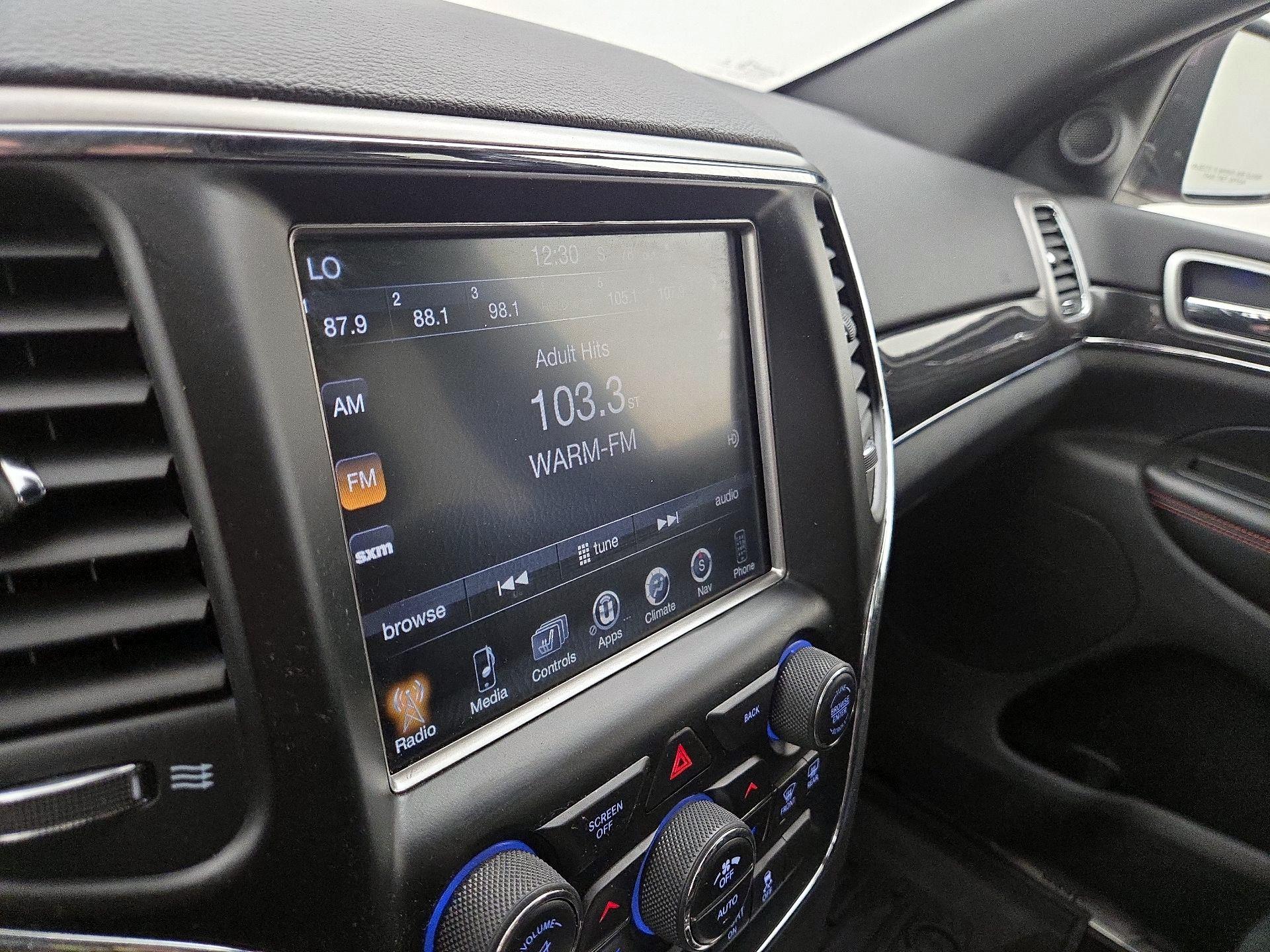 Thumbnail: 2017 Jeep Grand Cherokee - 16