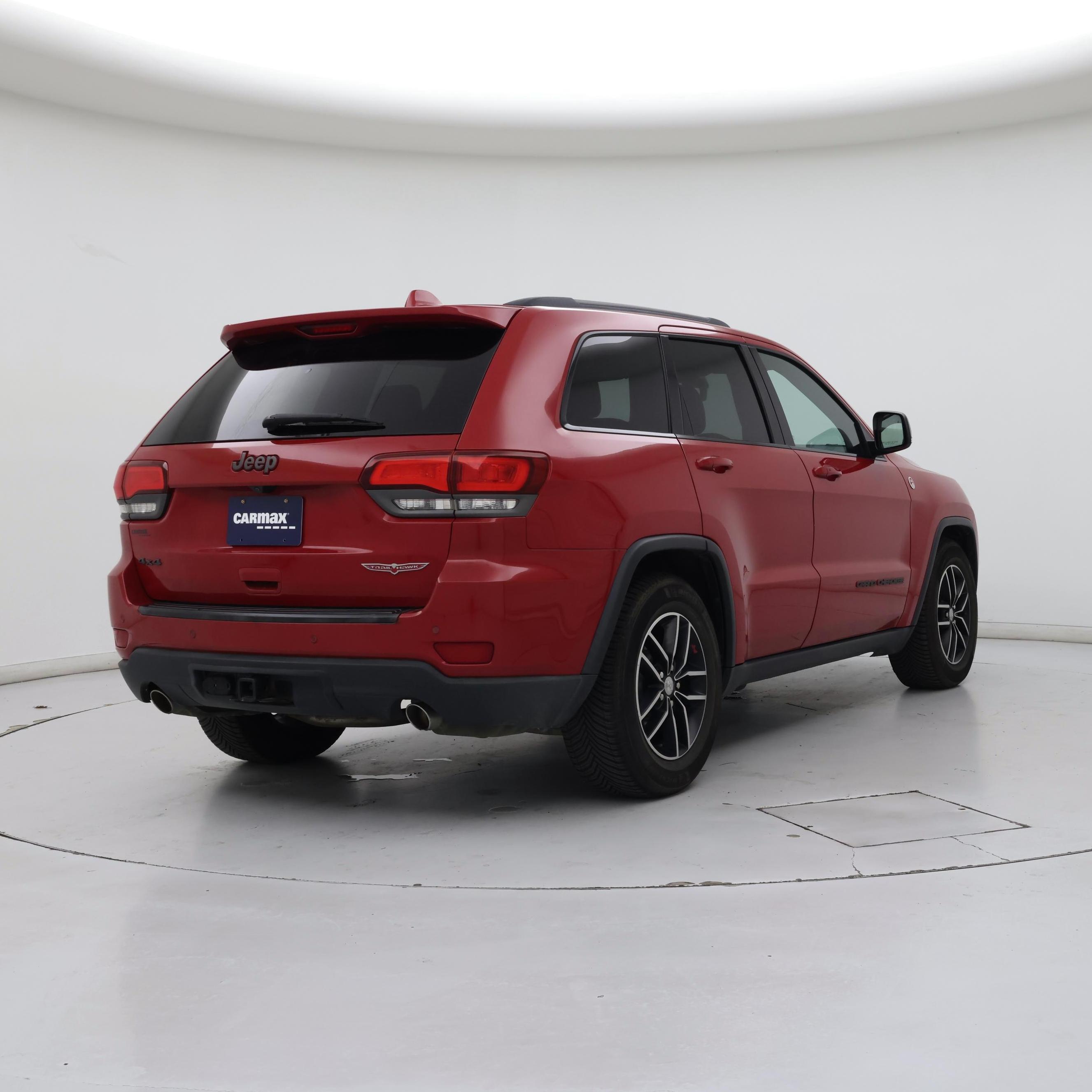 Thumbnail: 2017 Jeep Grand Cherokee - 8
