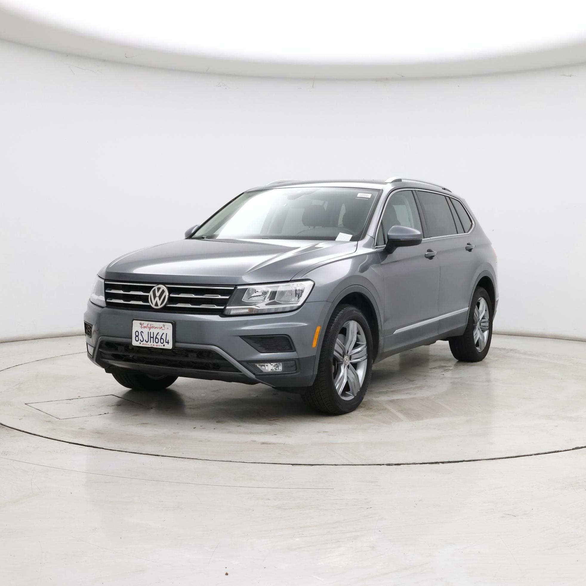 Thumbnail: 2020 Volkswagen Tiguan - 4