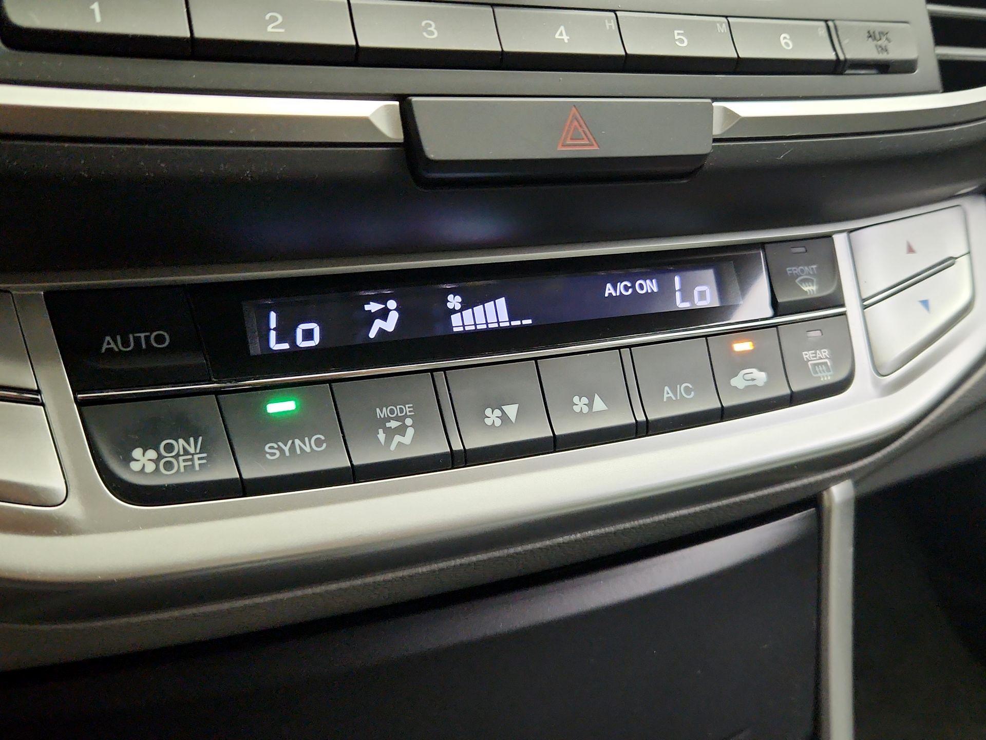 Thumbnail: 2015 Honda Accord - 16