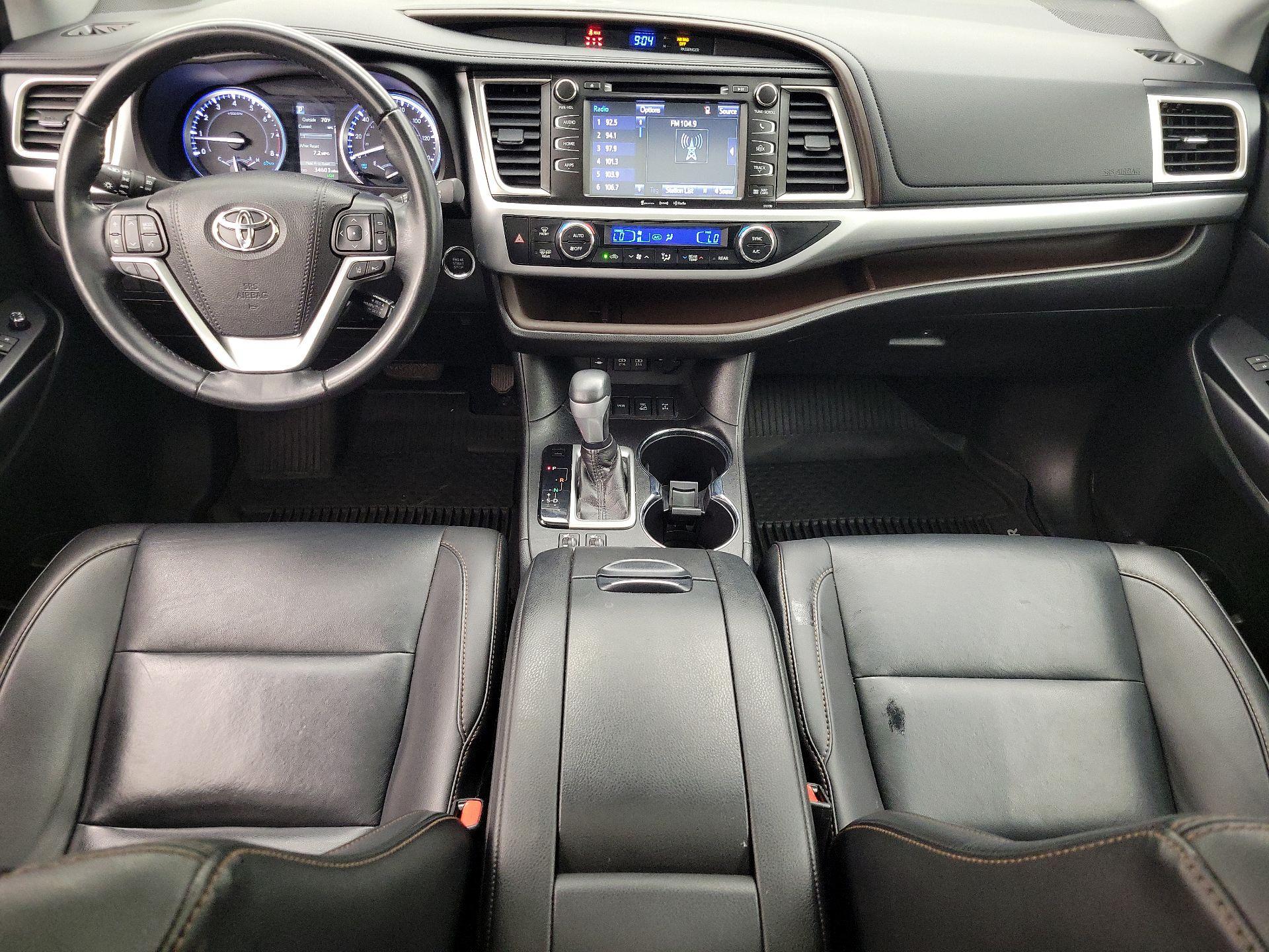 Thumbnail: 2019 Toyota Highlander - 9