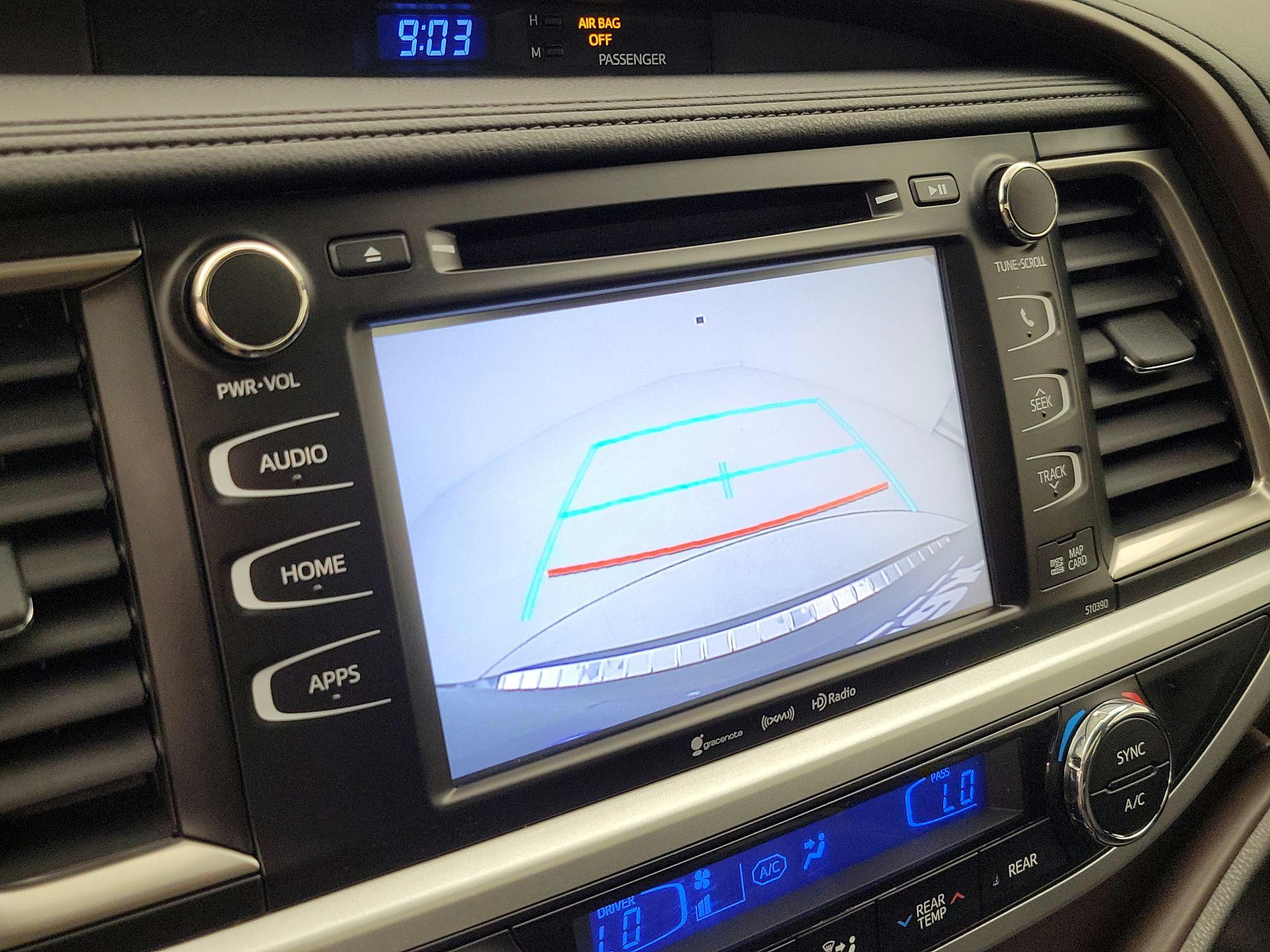 Thumbnail: 2019 Toyota Highlander - 14