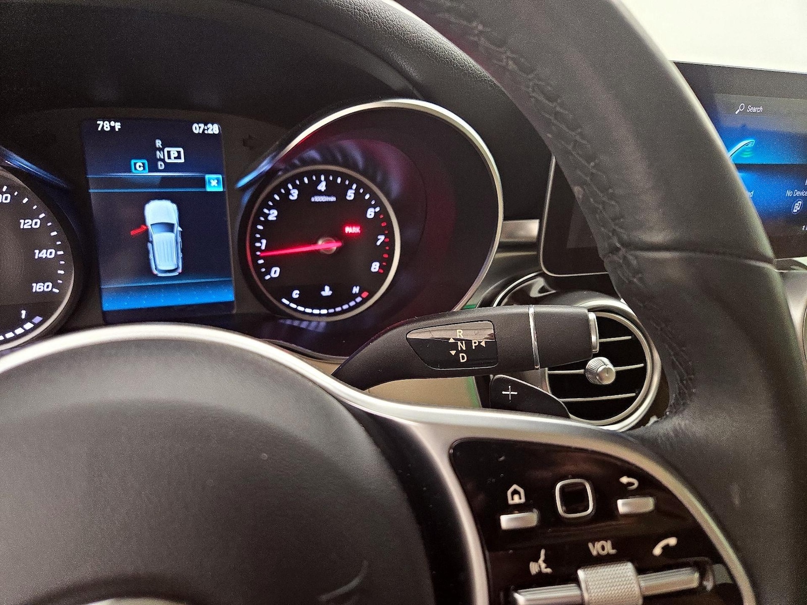 2021 Mercedes-Benz GLC GLC300 - Photo 18