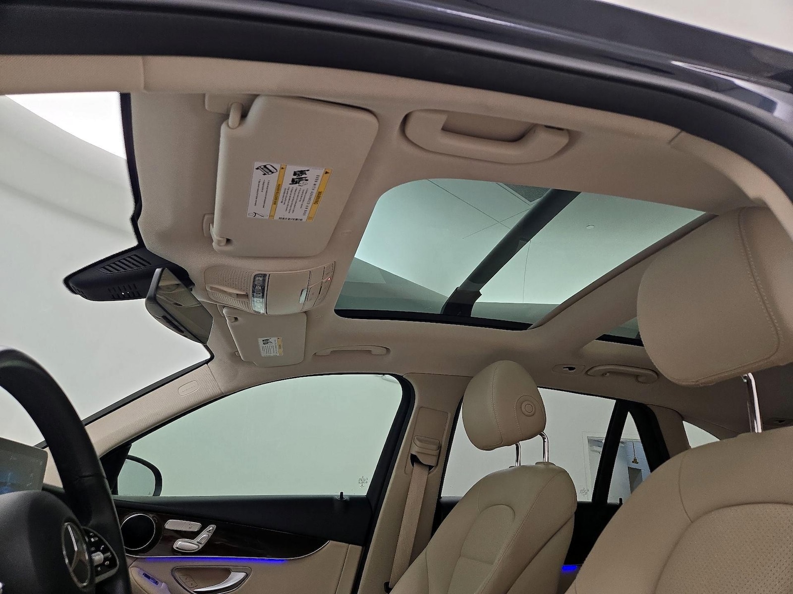 2021 Mercedes-Benz GLC GLC300 - Photo 20
