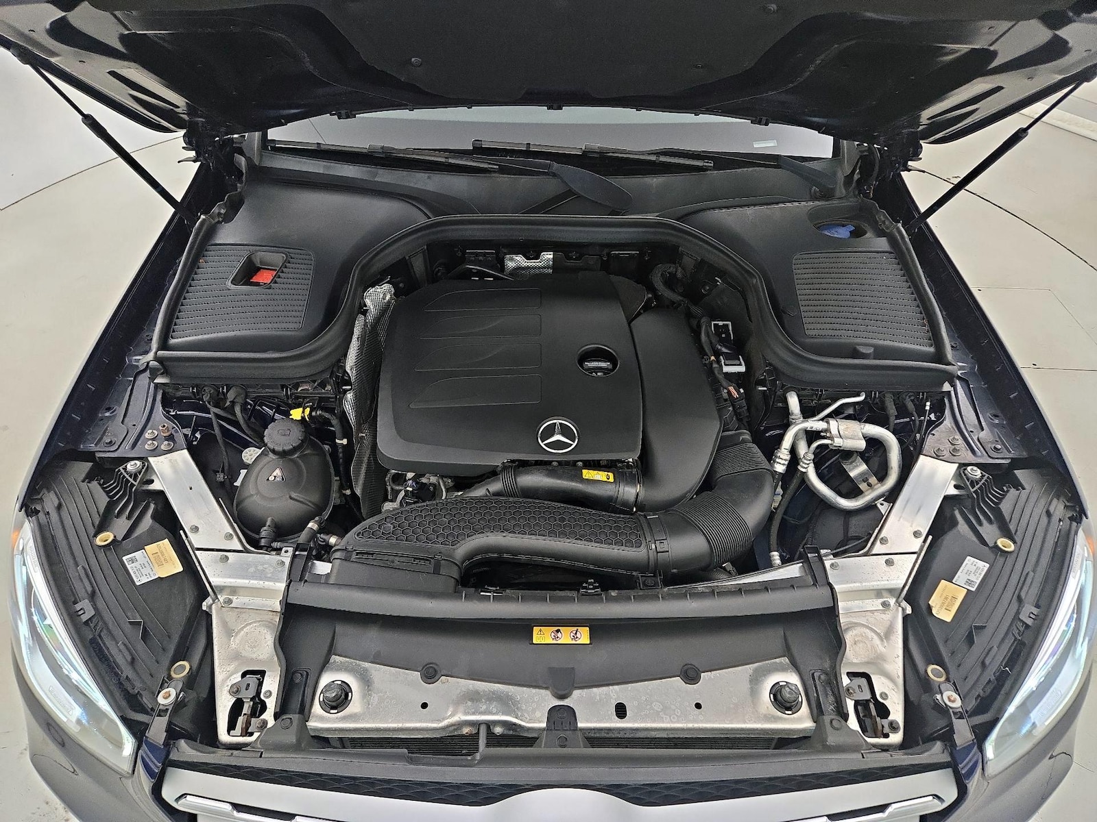2021 Mercedes-Benz GLC GLC300 - Photo 24