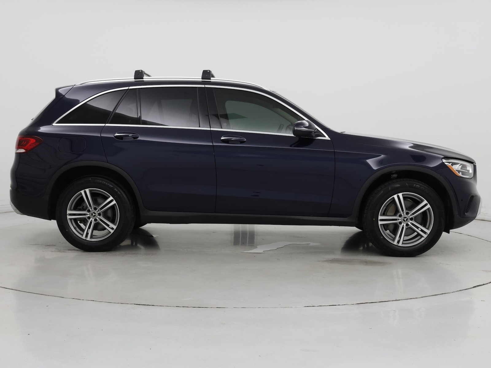 2021 Mercedes-Benz GLC GLC300 - Photo 8