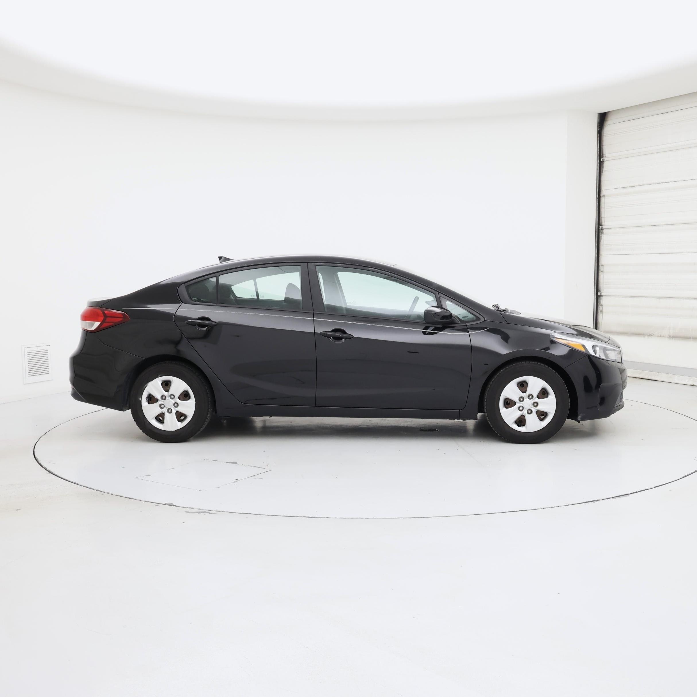 Thumbnail: 2018 Kia Forte - 7