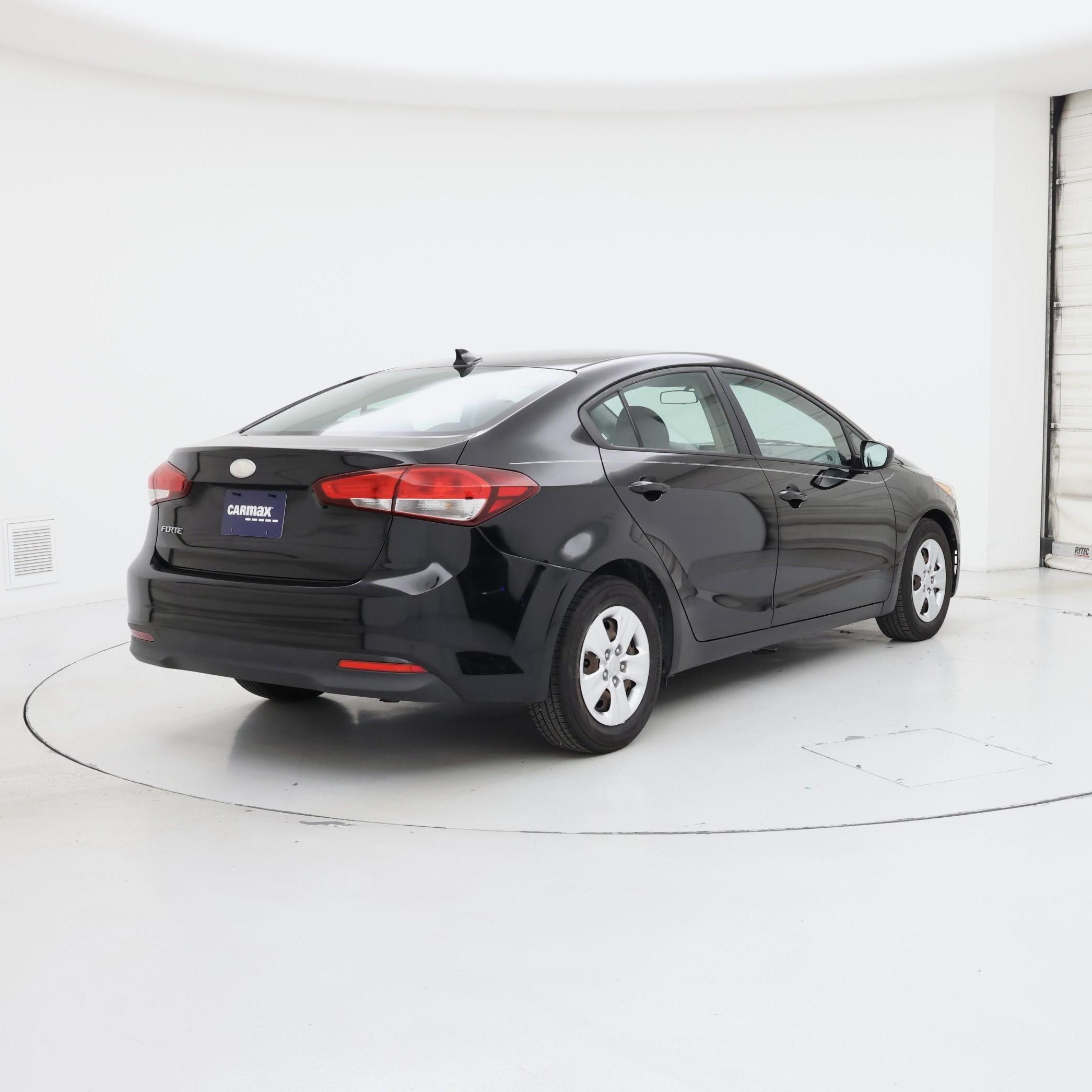 Thumbnail: 2018 Kia Forte - 8