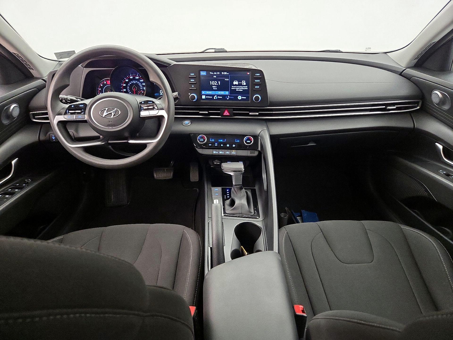 Thumbnail: 2022 Hyundai Elantra - 9