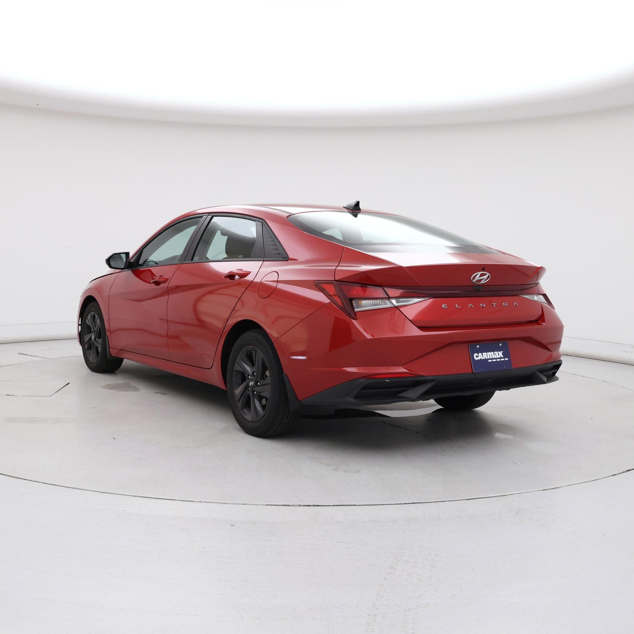 Thumbnail: 2022 Hyundai Elantra - 2