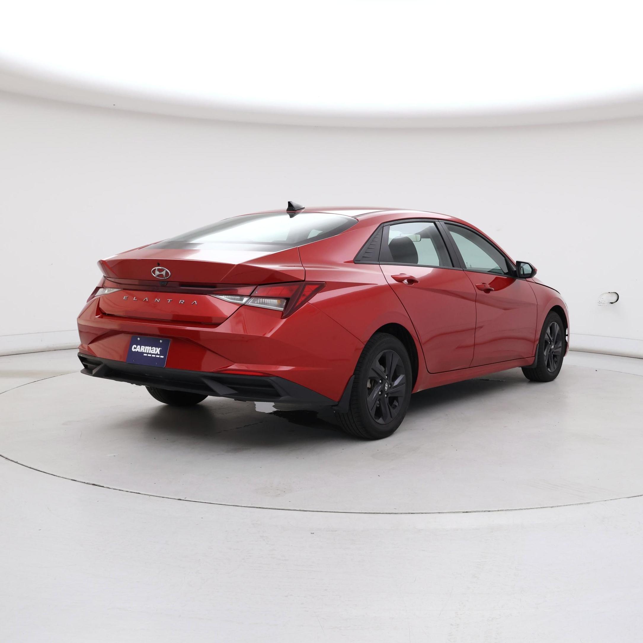 Thumbnail: 2022 Hyundai Elantra - 8