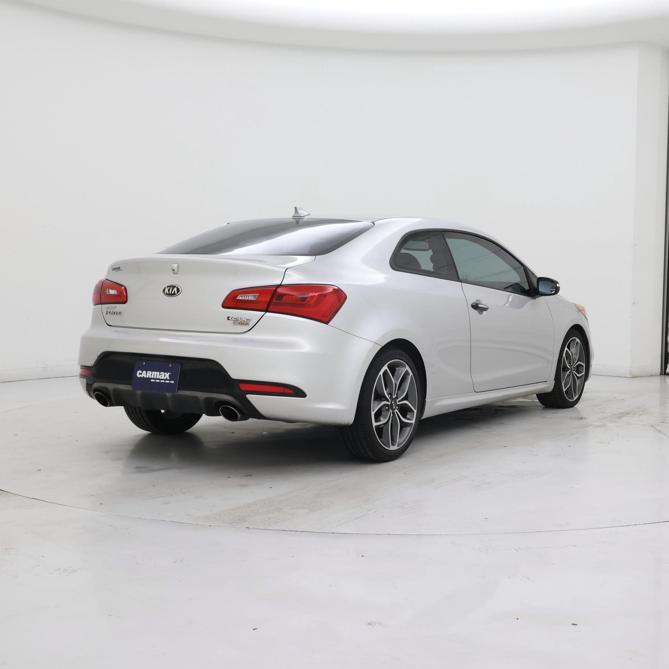 Thumbnail: 2015 Kia Forte - 8